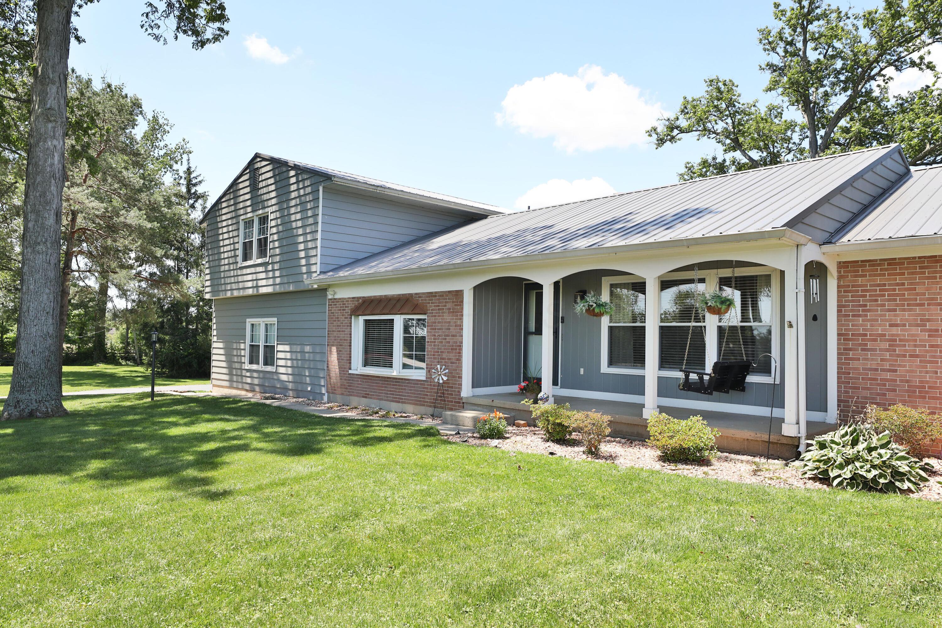 2370 State Route 187 Property Photo 1