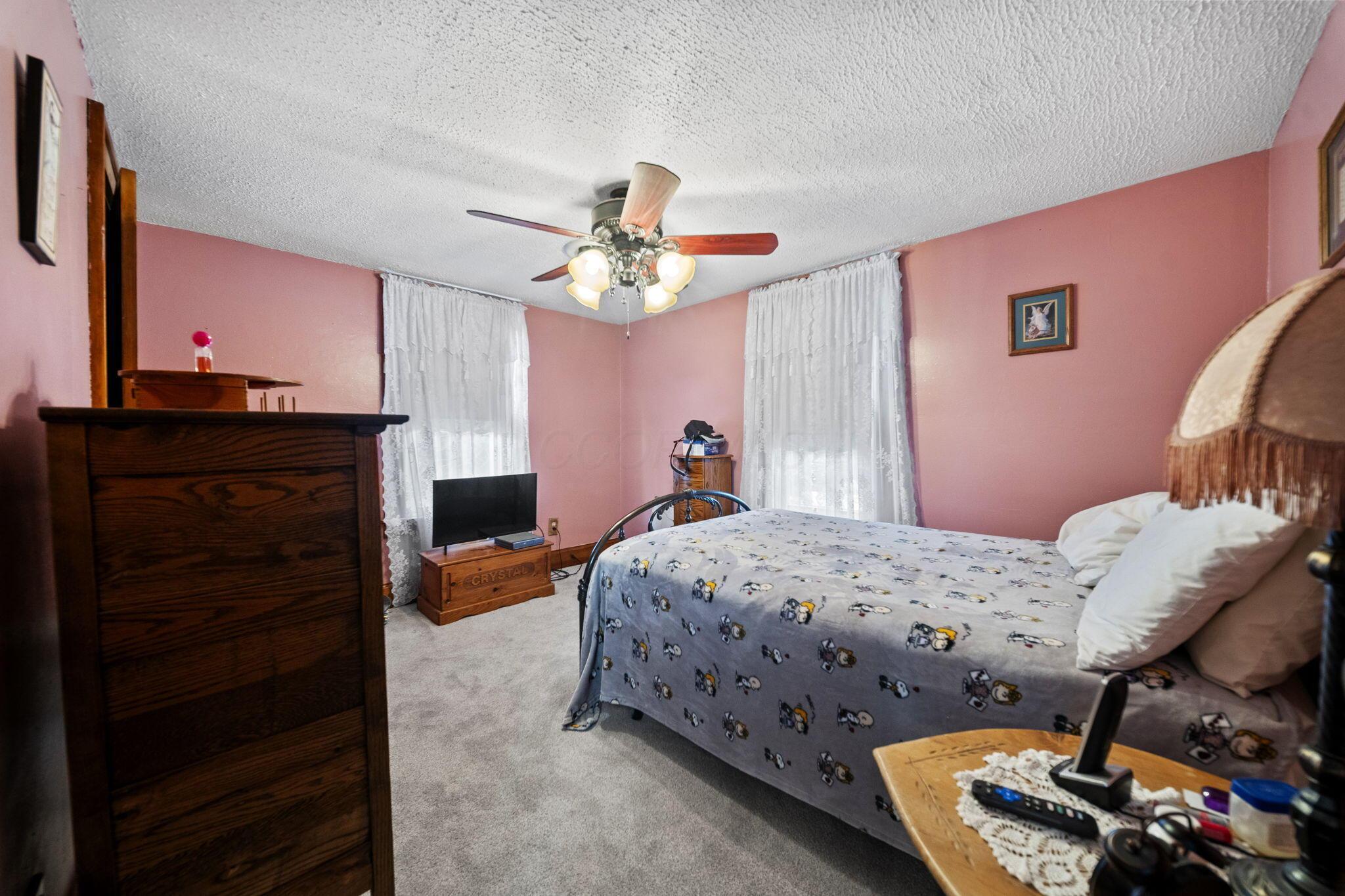 40 Walnut Street Property Photo 27