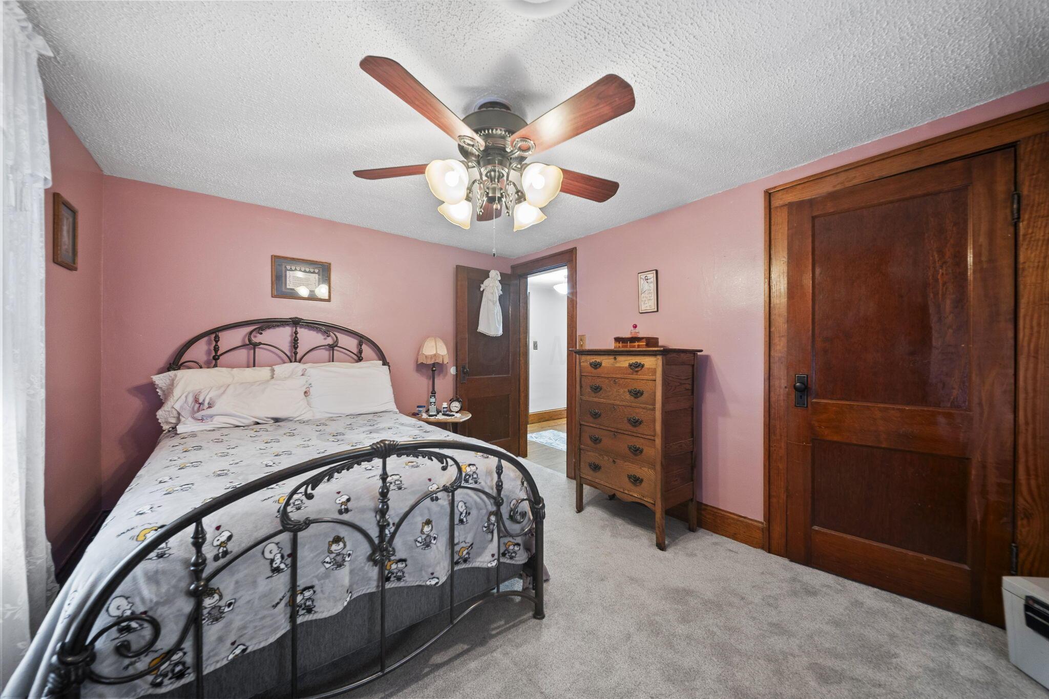 40 Walnut Street Property Photo 29