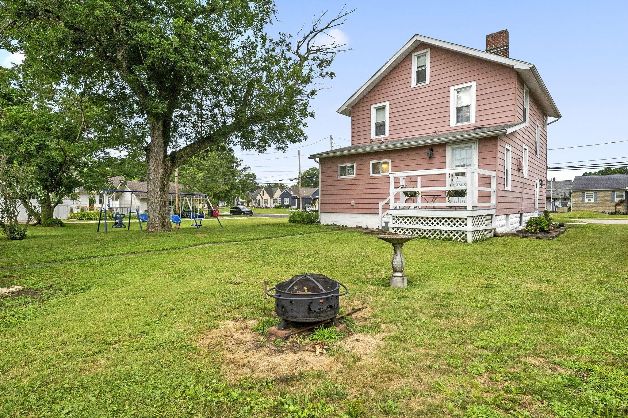 40 Walnut Street Property Photo 43
