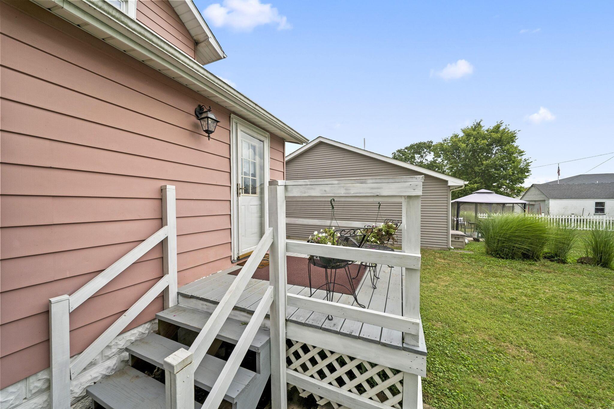 40 Walnut Street Property Photo 44