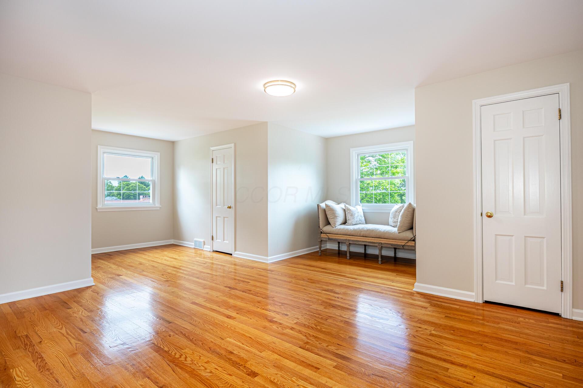 1691 Knob Hill Drive Property Photo 34