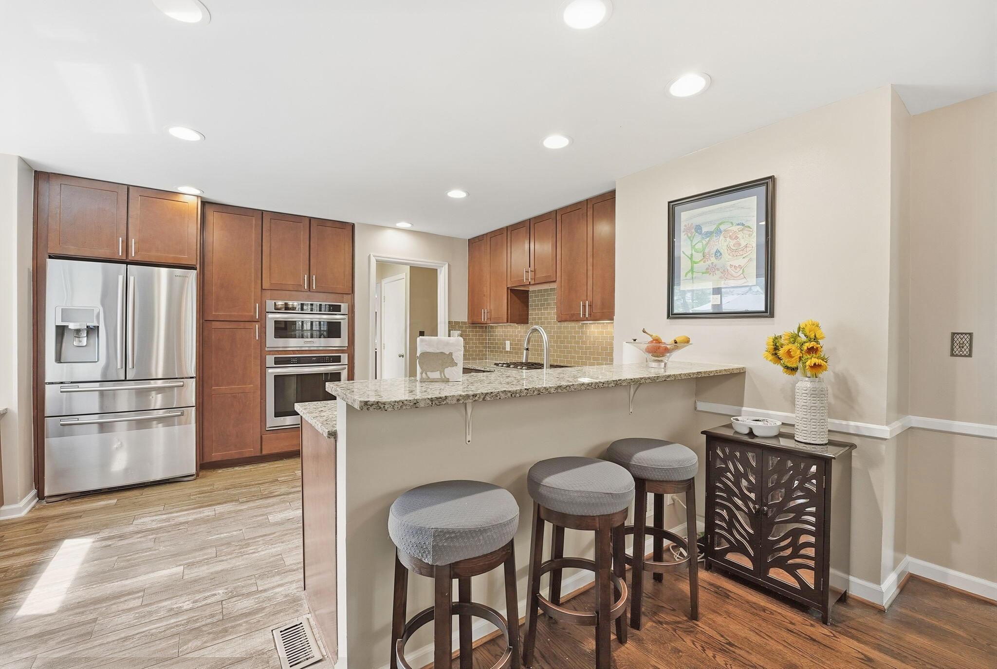 66 S Roosevelt Avenue Property Photo 10
