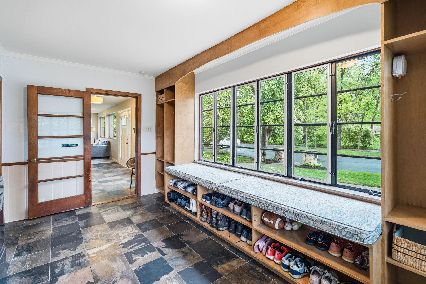 210 Euclid Avenue Property Photo 17