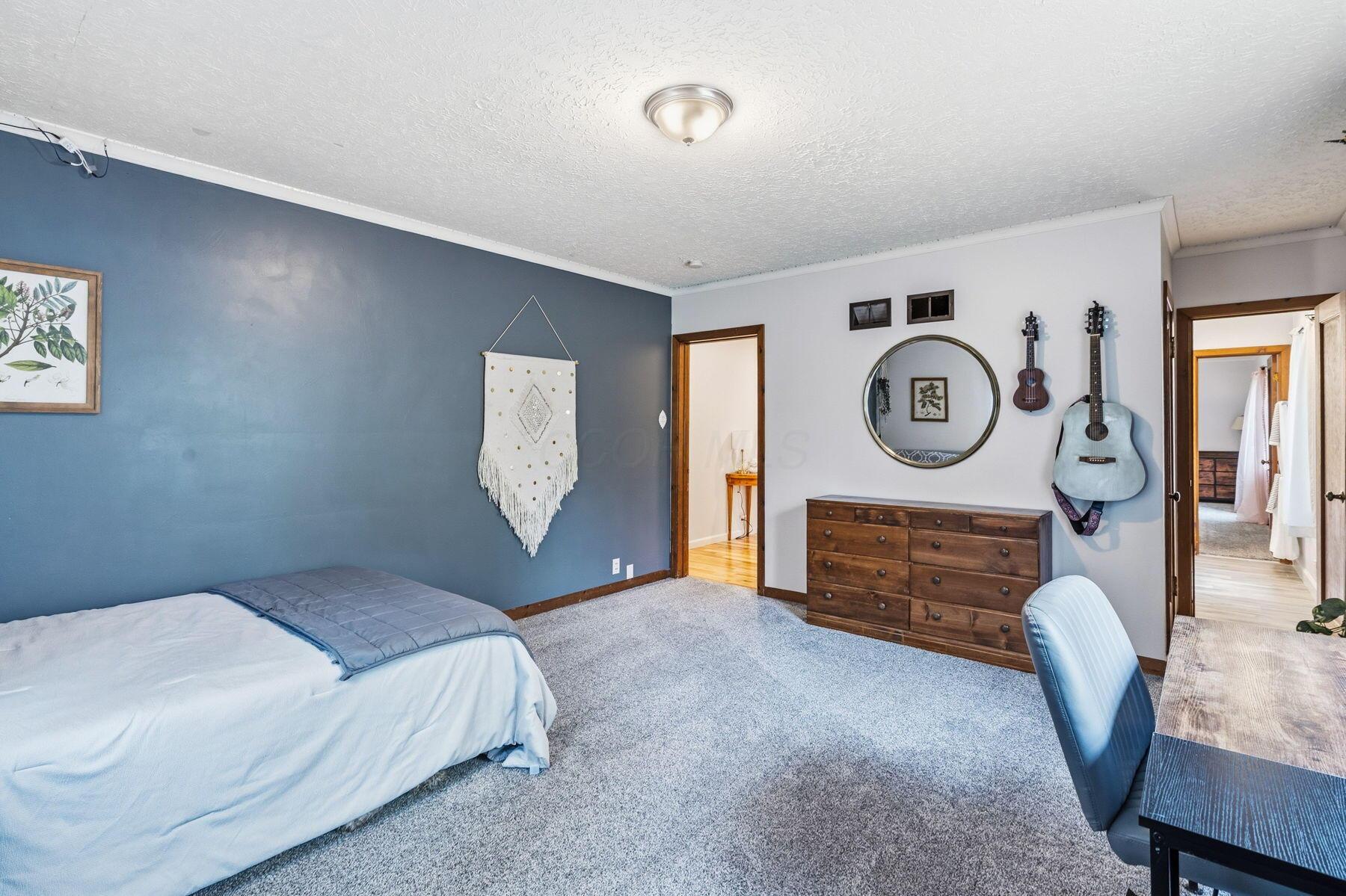 210 Euclid Avenue Property Photo 34