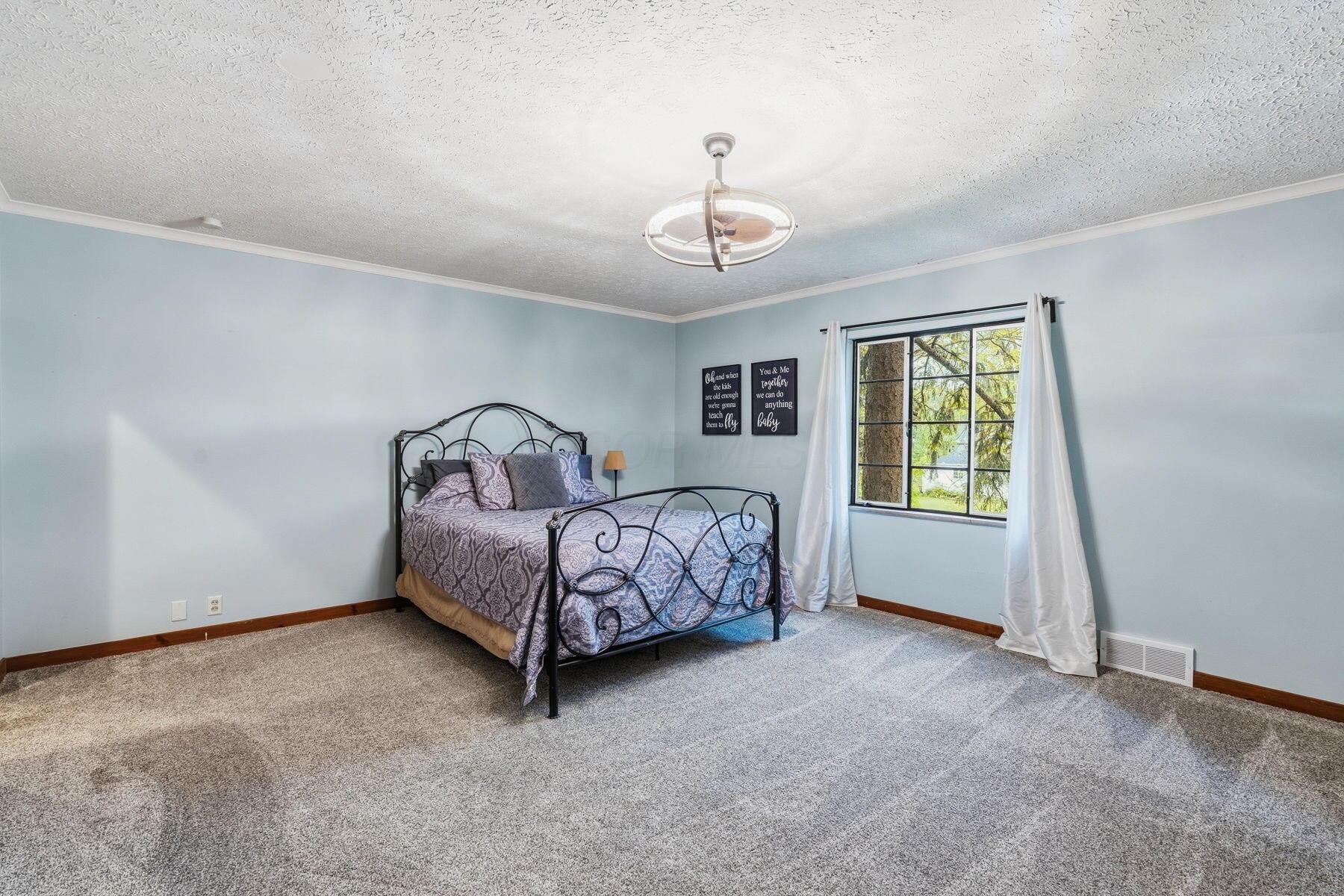 210 Euclid Avenue Property Photo 37