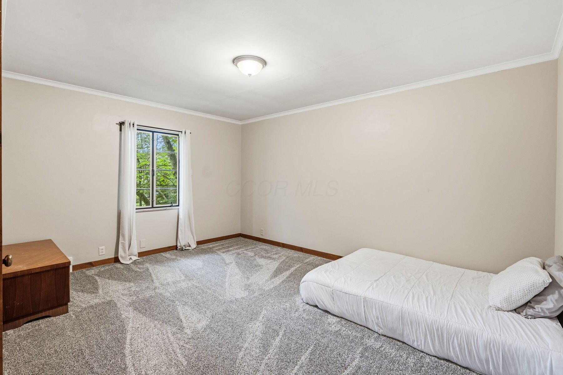 210 Euclid Avenue Property Photo 40