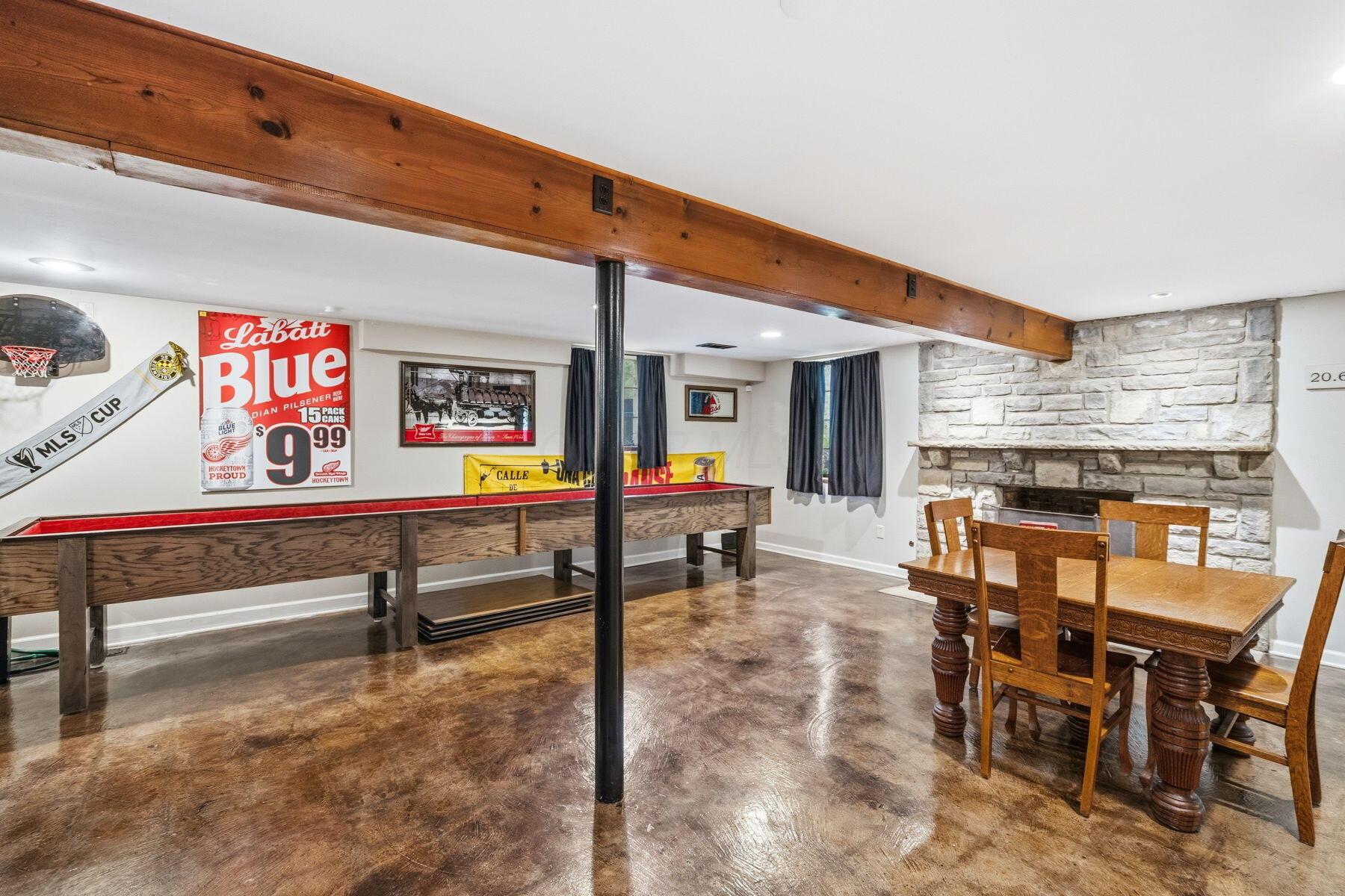 210 Euclid Avenue Property Photo 43