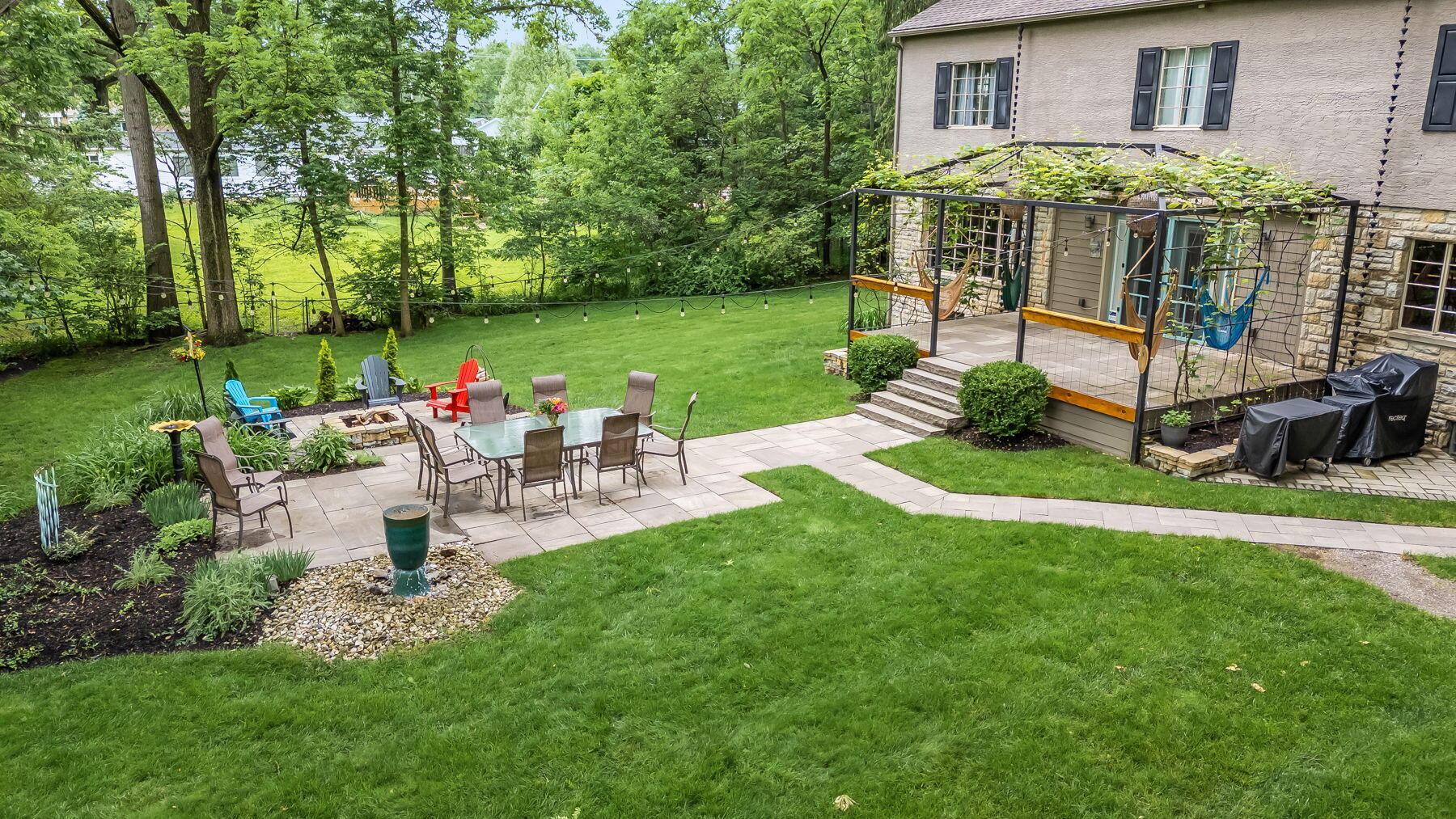 210 Euclid Avenue Property Photo 62