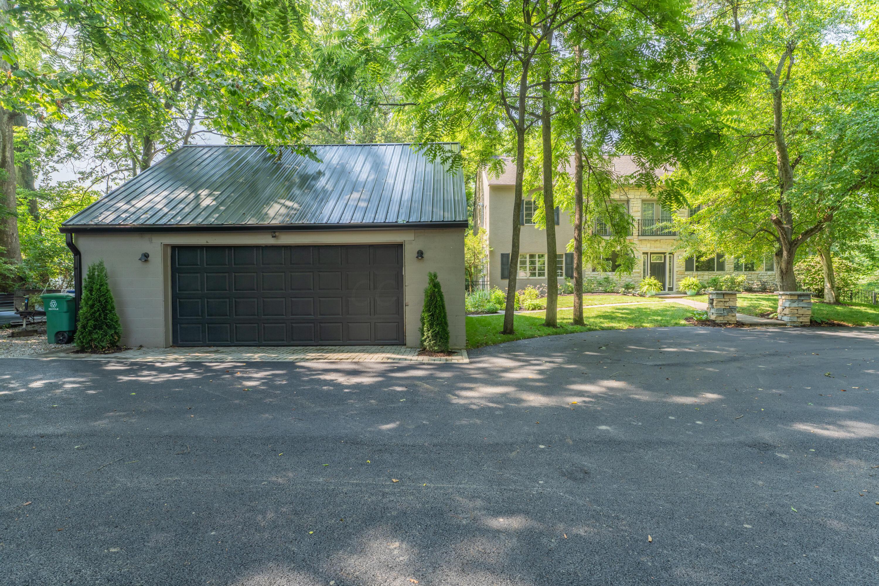 210 Euclid Avenue Property Photo 74