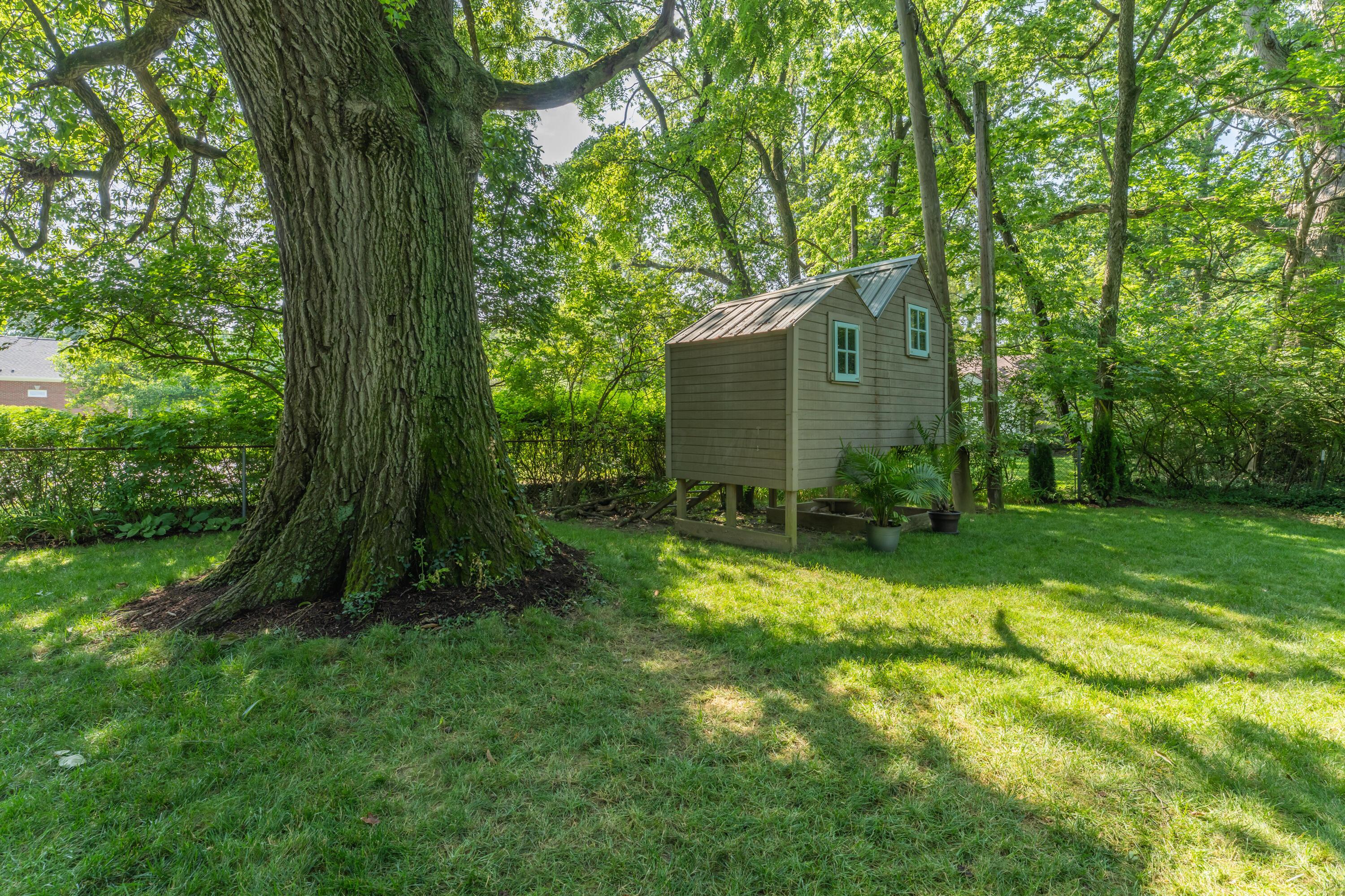 210 Euclid Avenue Property Photo 77