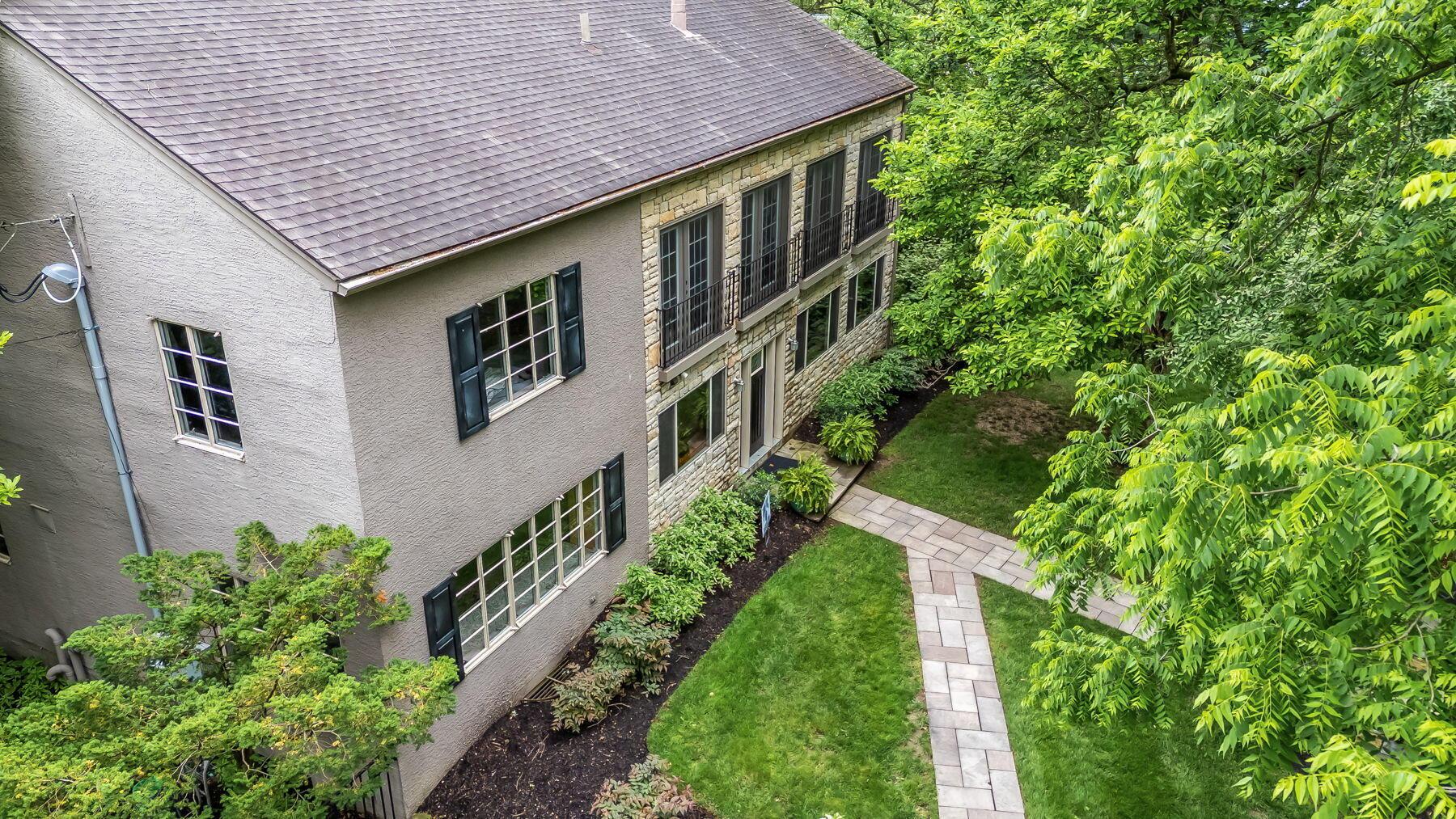 210 Euclid Avenue Property Photo 94