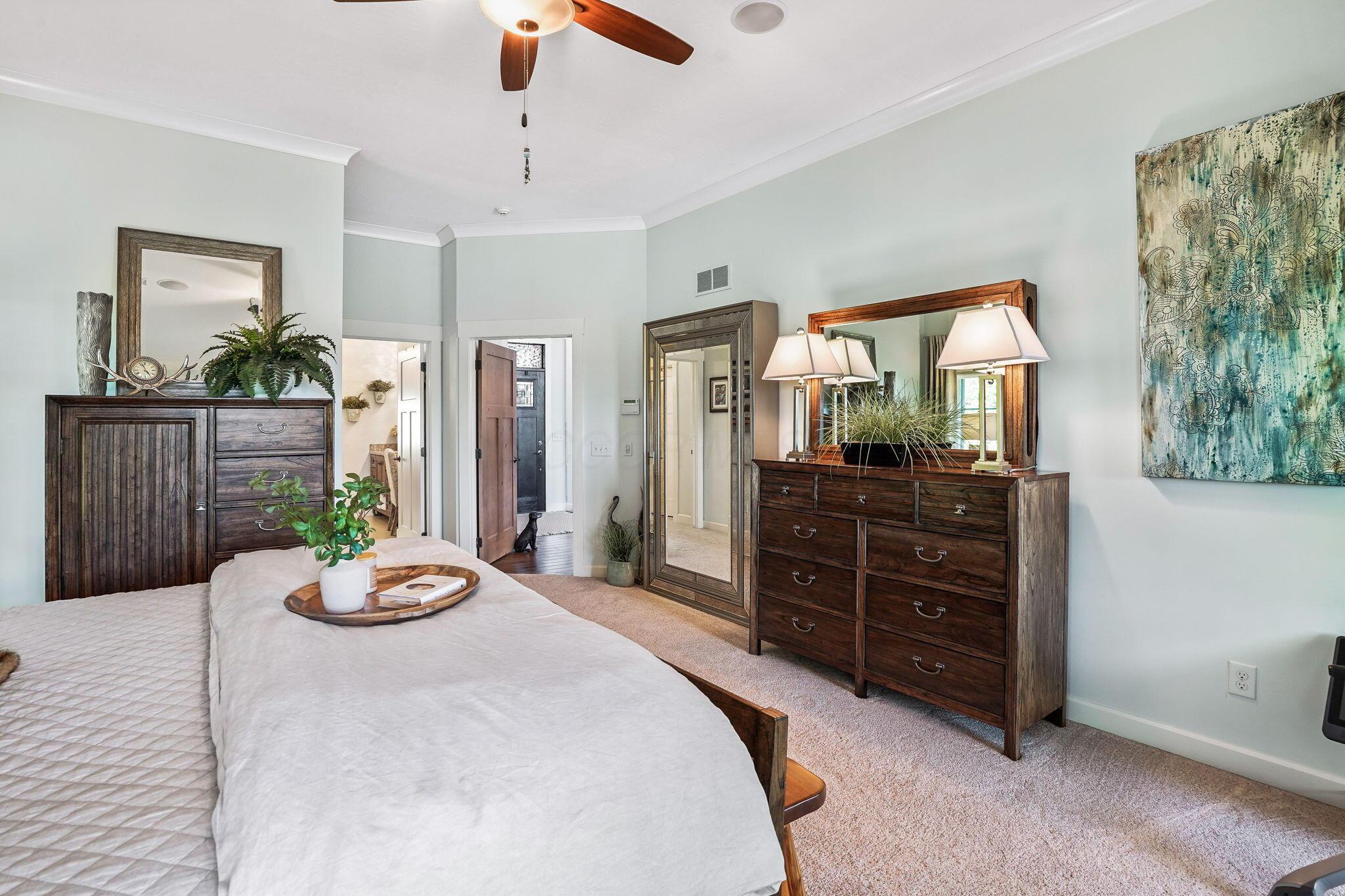 23018 Loop Road Property Photo 22