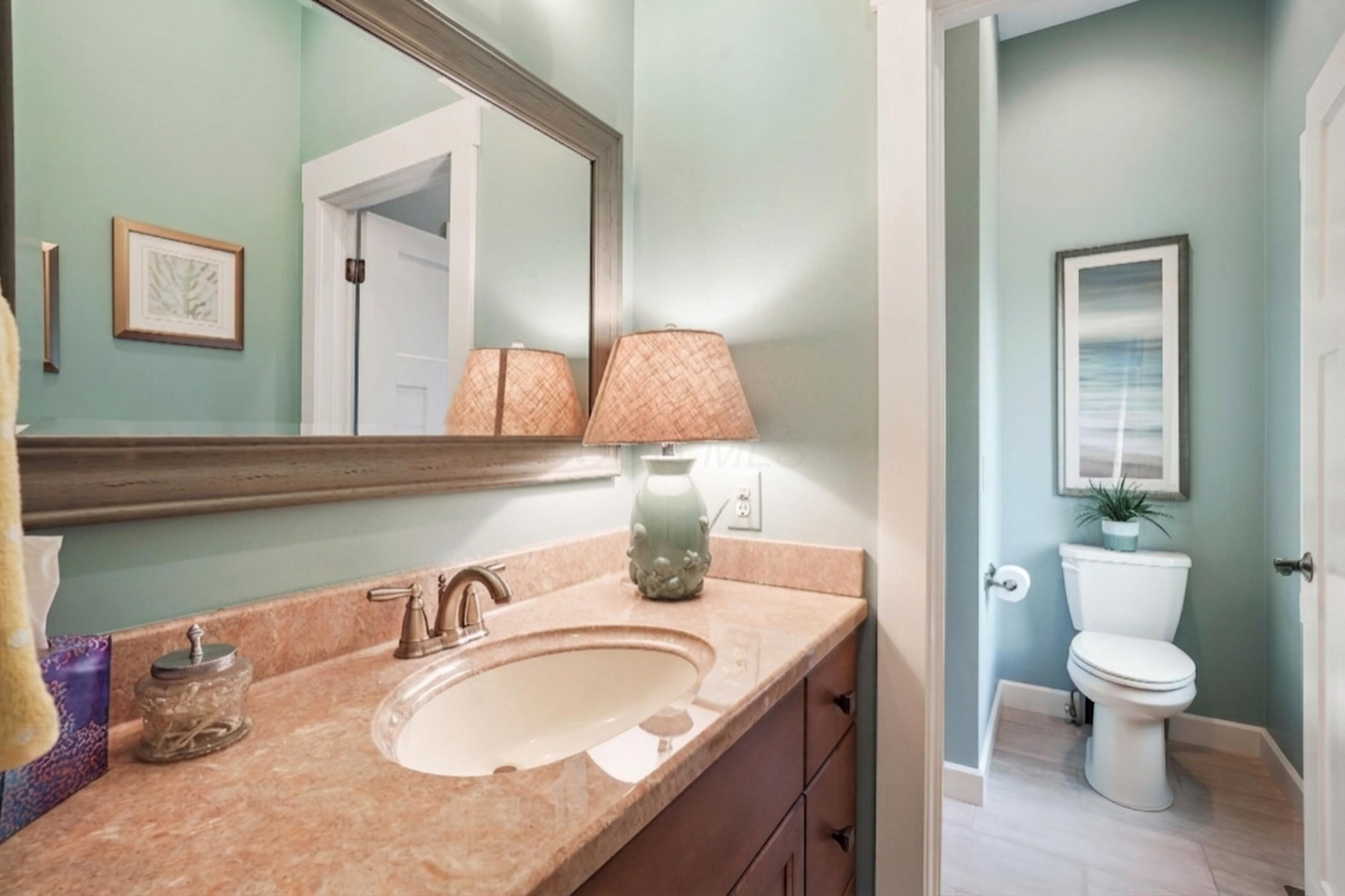 23018 Loop Road Property Photo 31