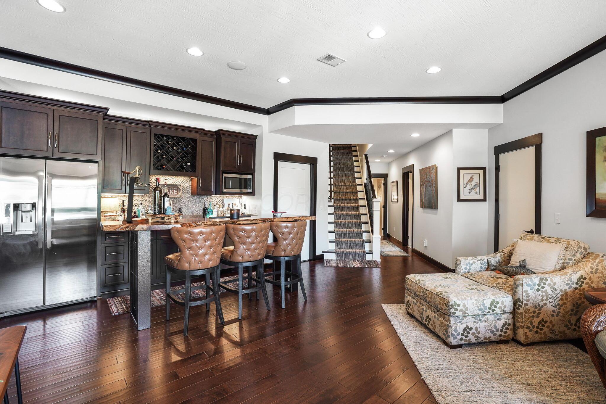 23018 Loop Road Property Photo 37