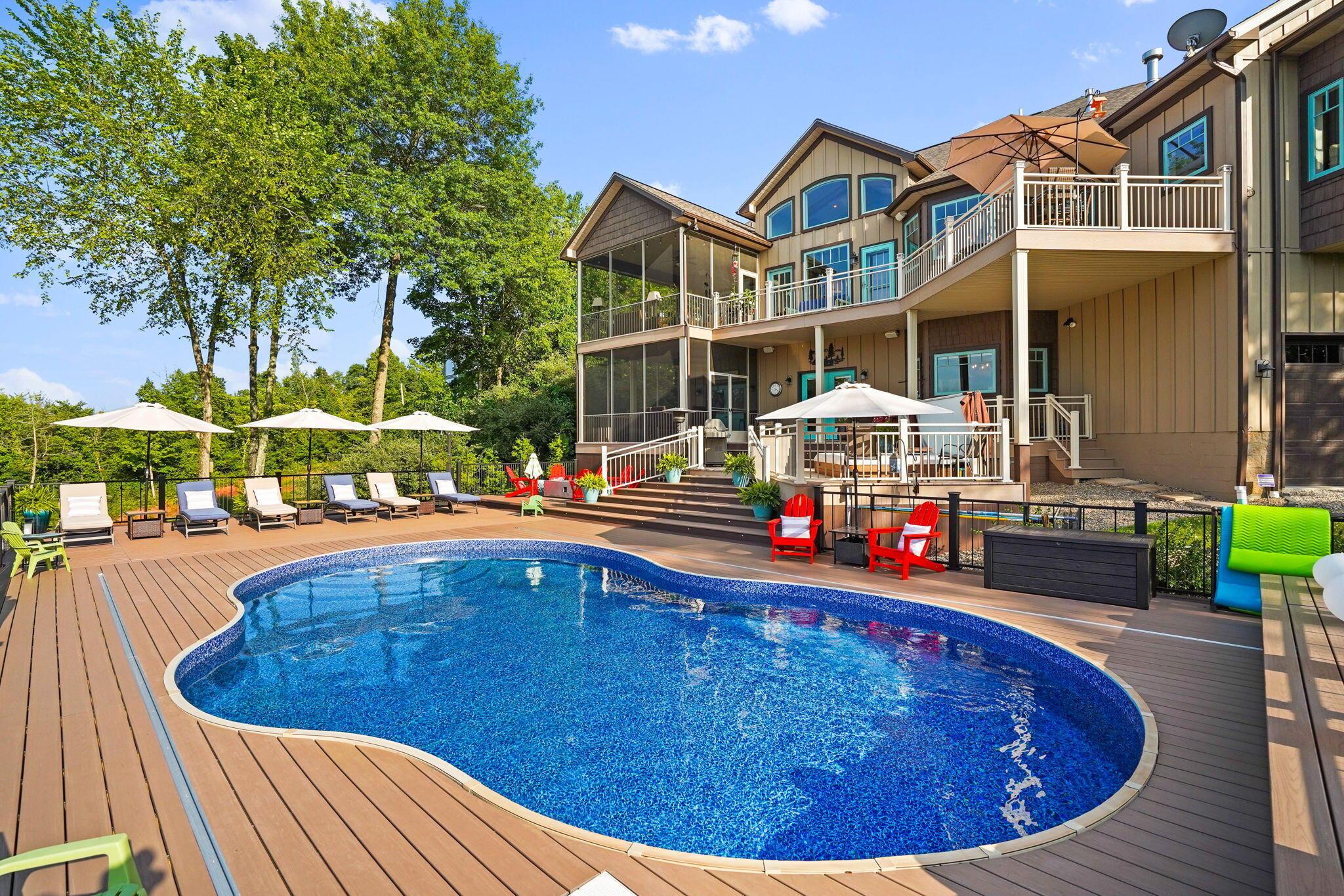23018 Loop Road Property Photo 51