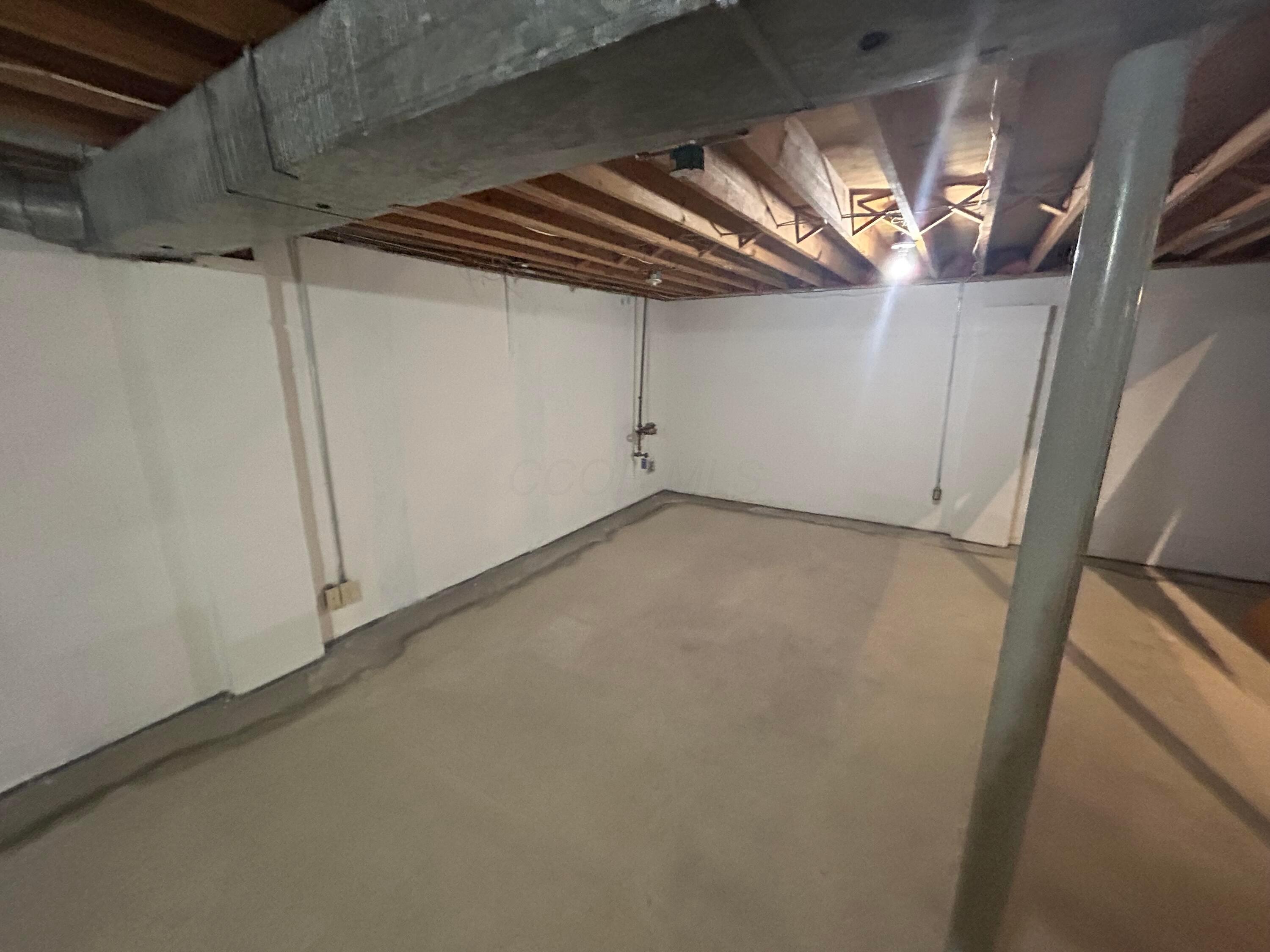 8715 Ripton Drive Property Photo 9