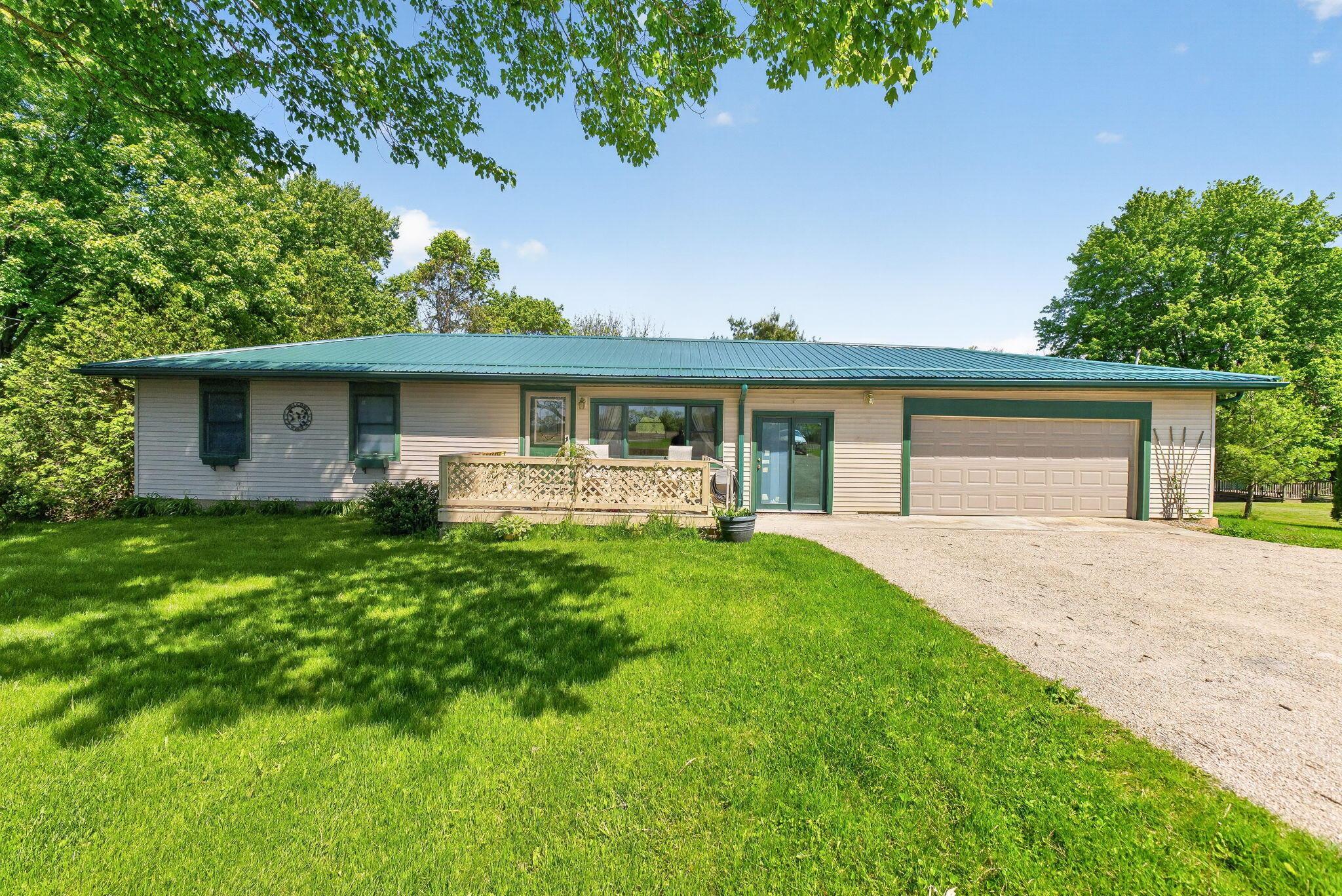 8960 Mills Road Property Photo 3