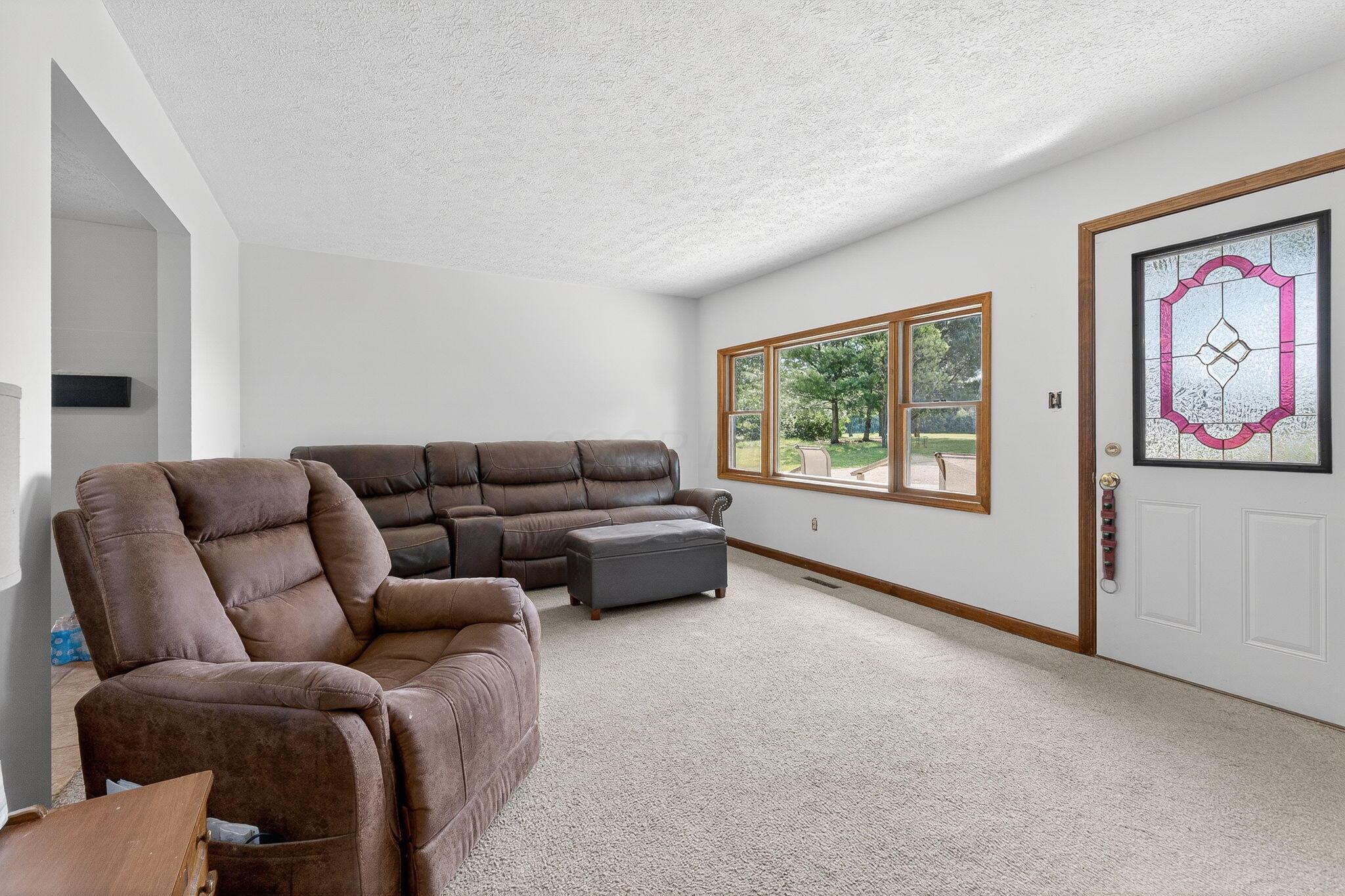 8960 Mills Road Property Photo 6