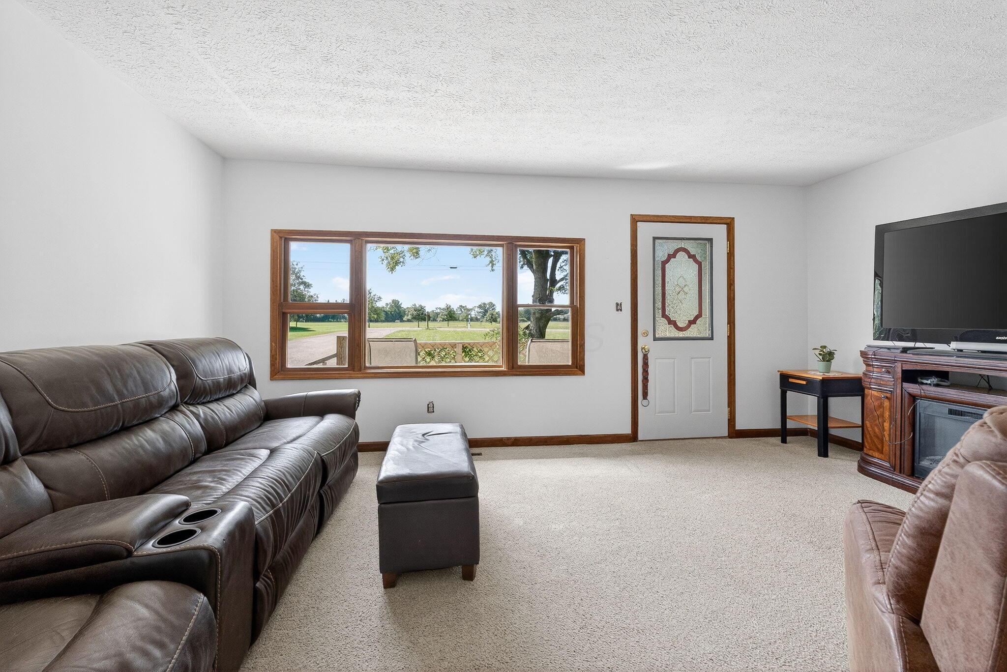 8960 Mills Road Property Photo 7
