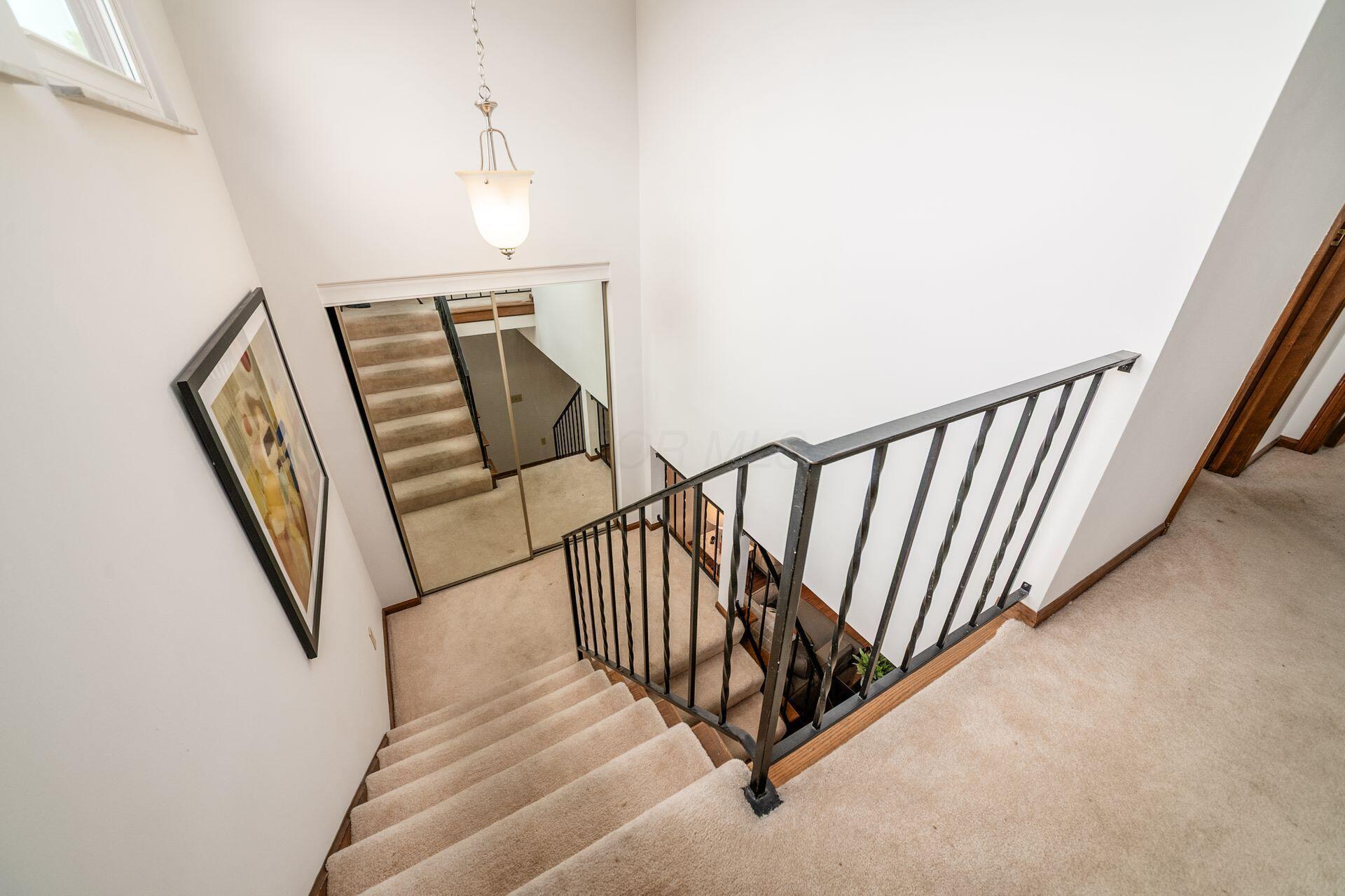 4573 Arlingate Drive W Property Photo 22