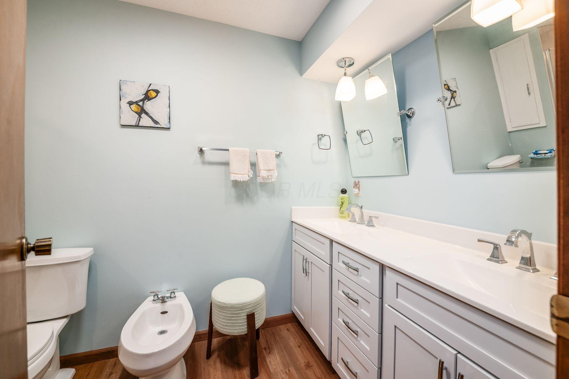4573 Arlingate Drive W Property Photo 29