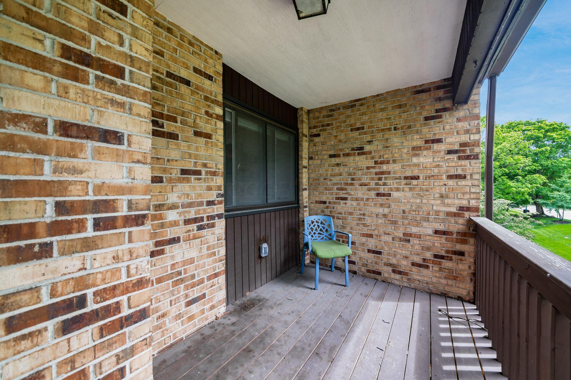 4573 Arlingate Drive W Property Photo 32