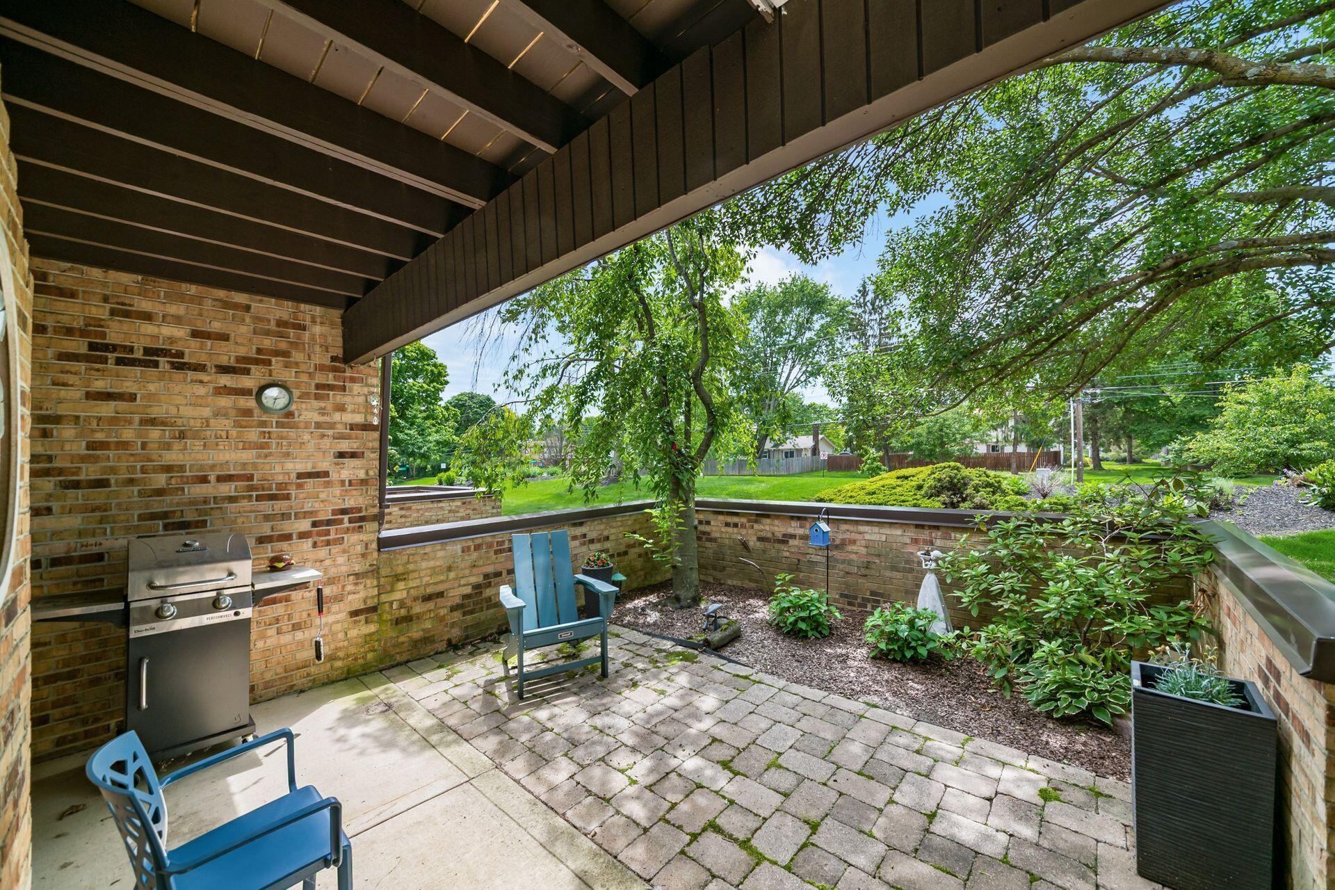 4573 Arlingate Drive W Property Photo 44