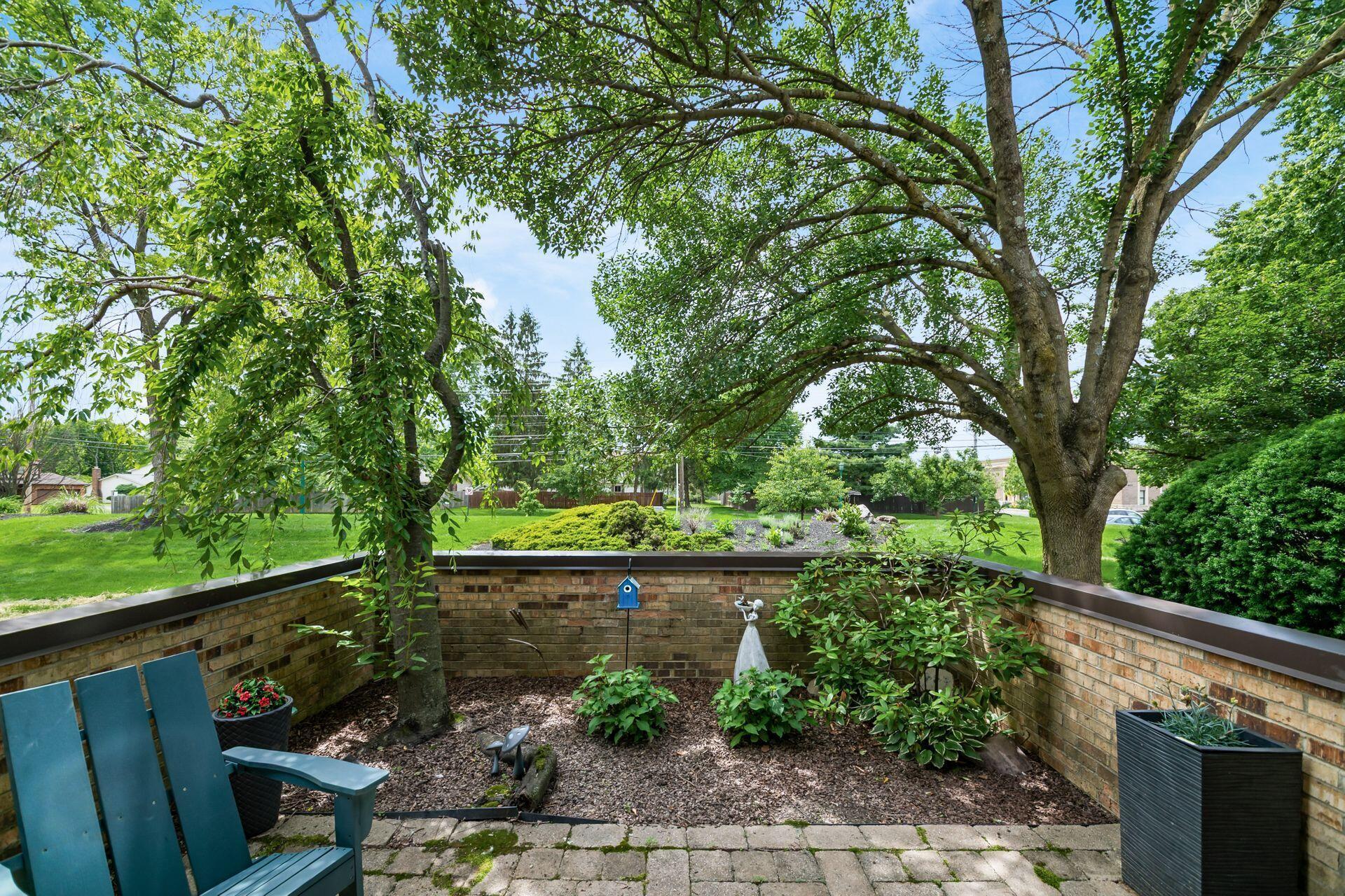 4573 Arlingate Drive W Property Photo 45