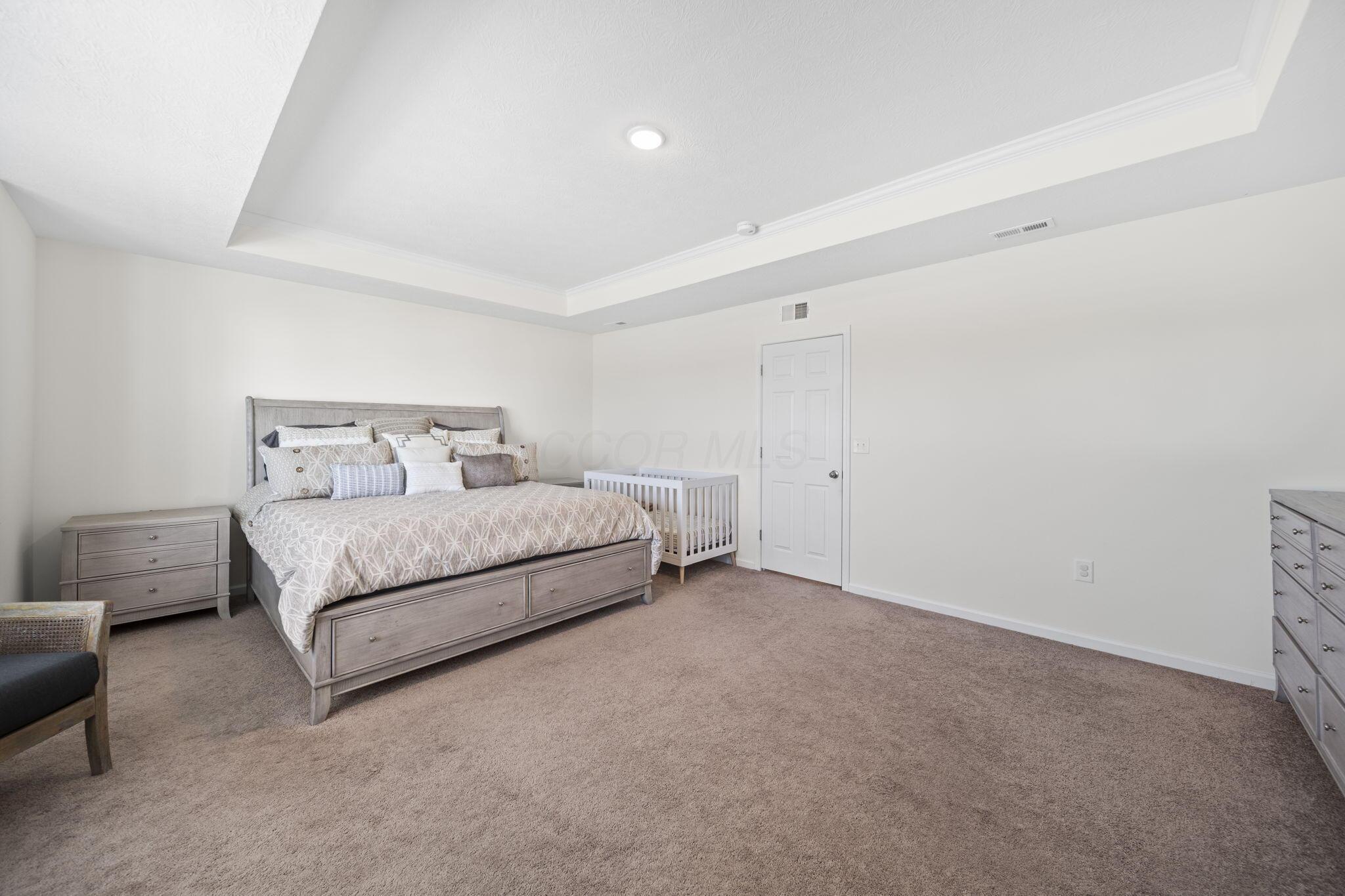 5387 Shannon Square Drive Property Photo 14