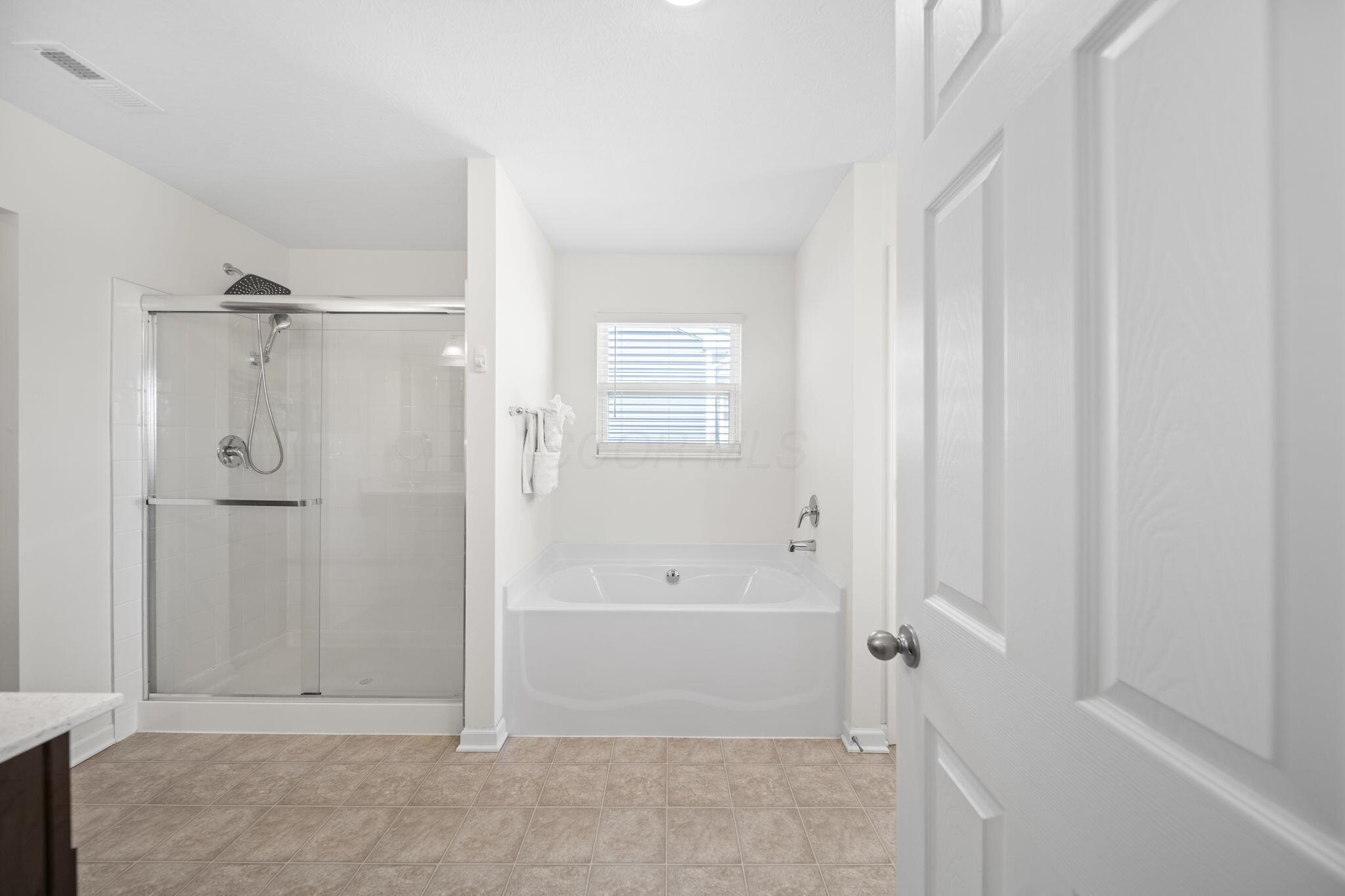 5387 Shannon Square Drive Property Photo 16