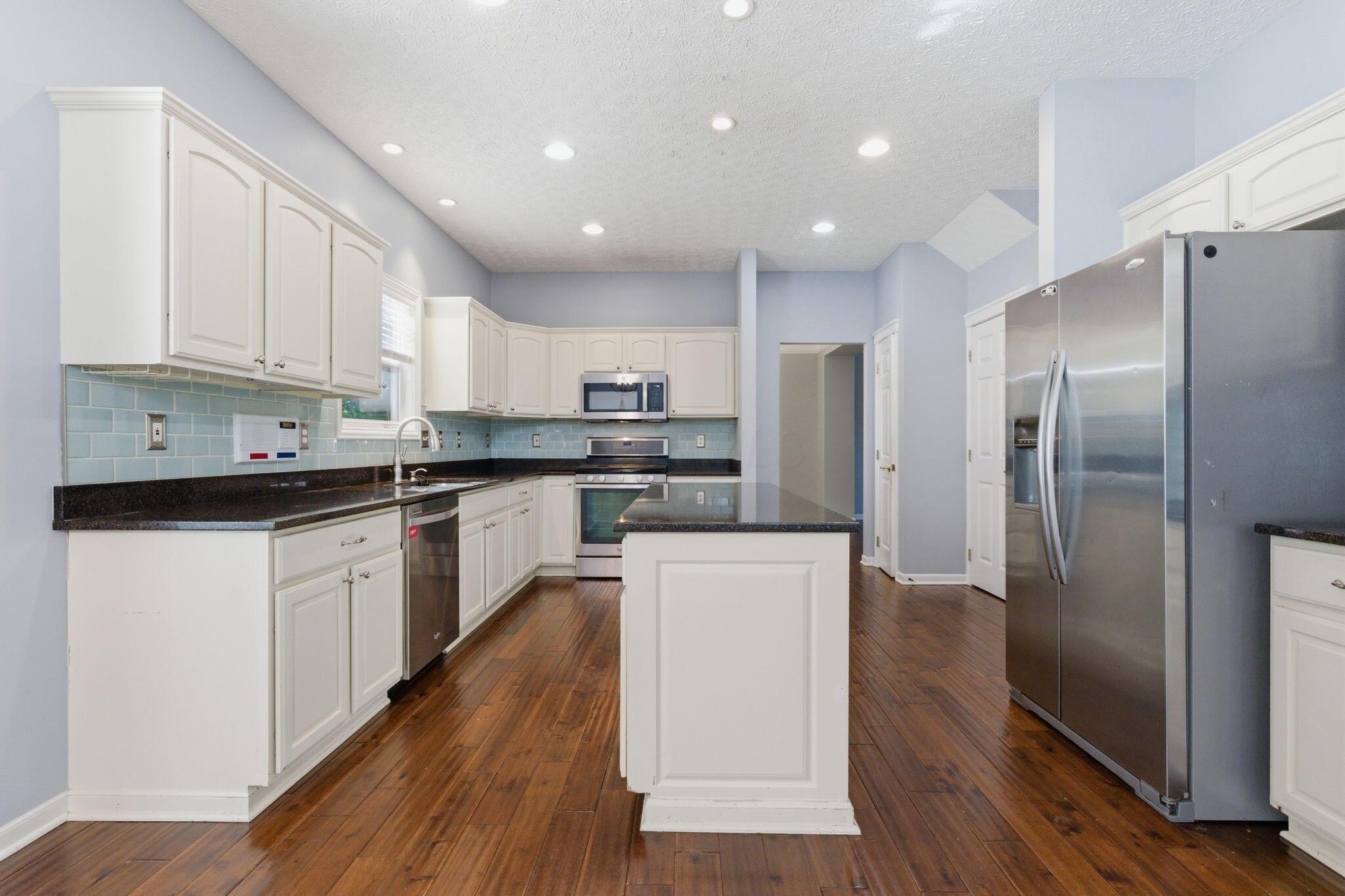 452 Sunridge Drive Property Photo 13