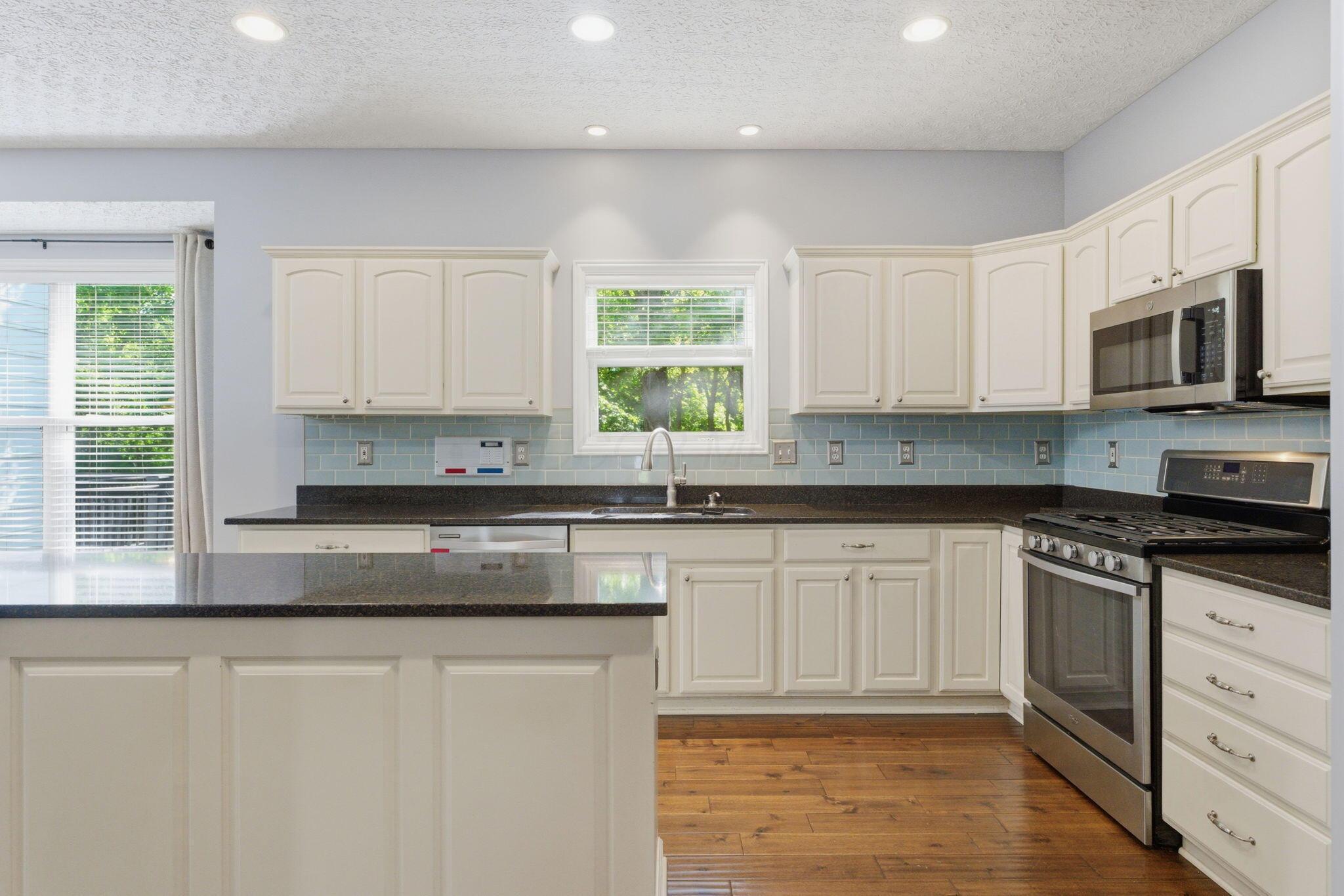 452 Sunridge Drive Property Photo 16
