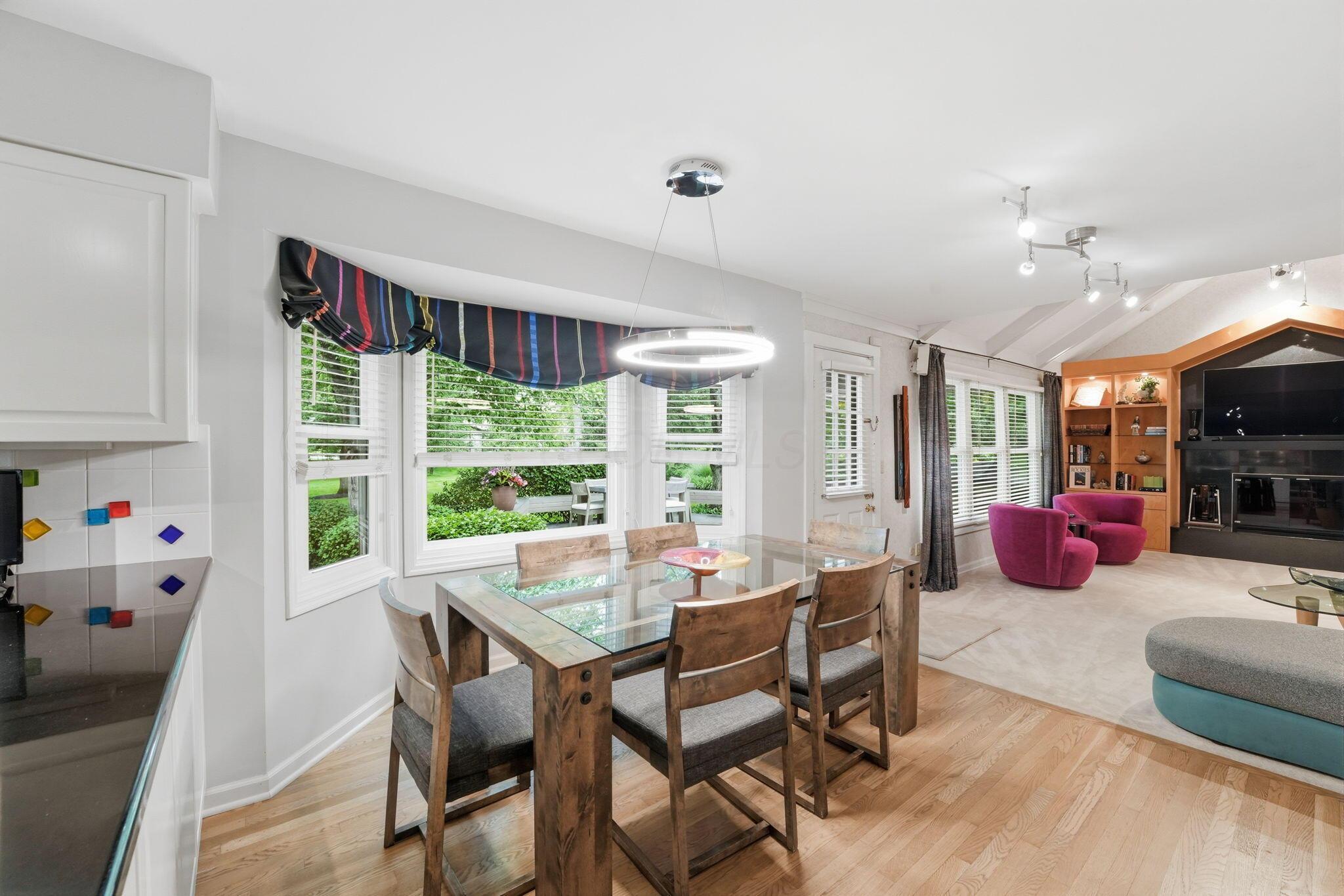 1423 Windrush Circle Property Photo 4