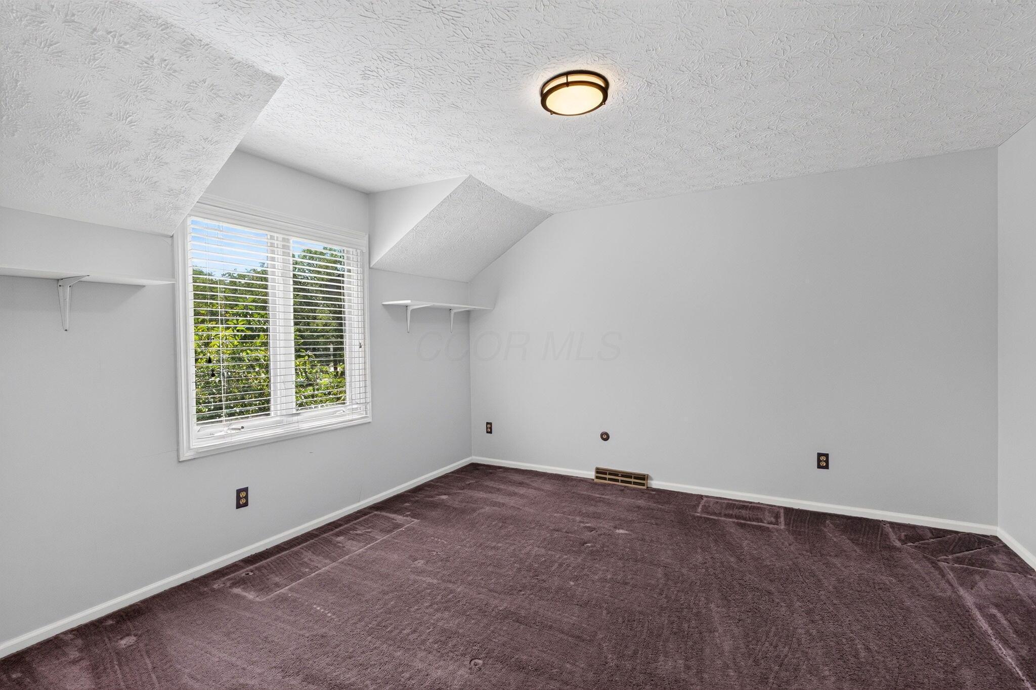 1423 Windrush Circle Property Photo 29