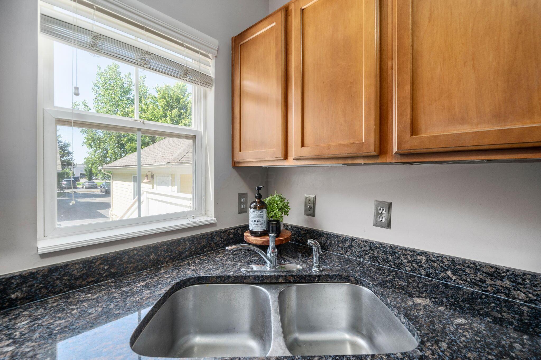 171 W Case Street Property Photo 17