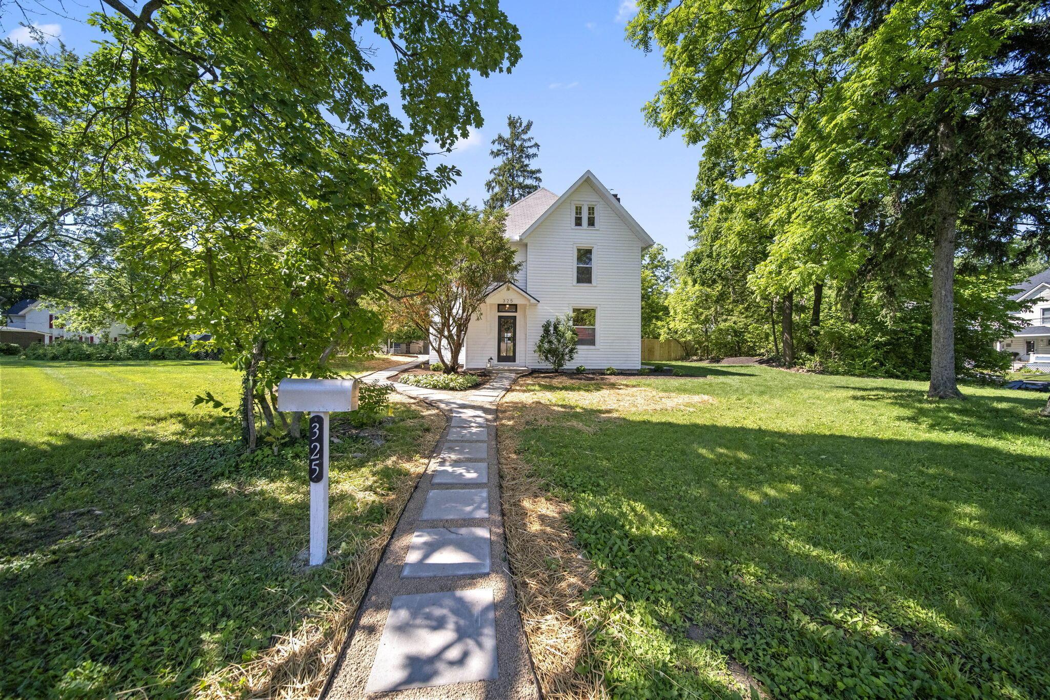 325 W William Street Property Photo 1