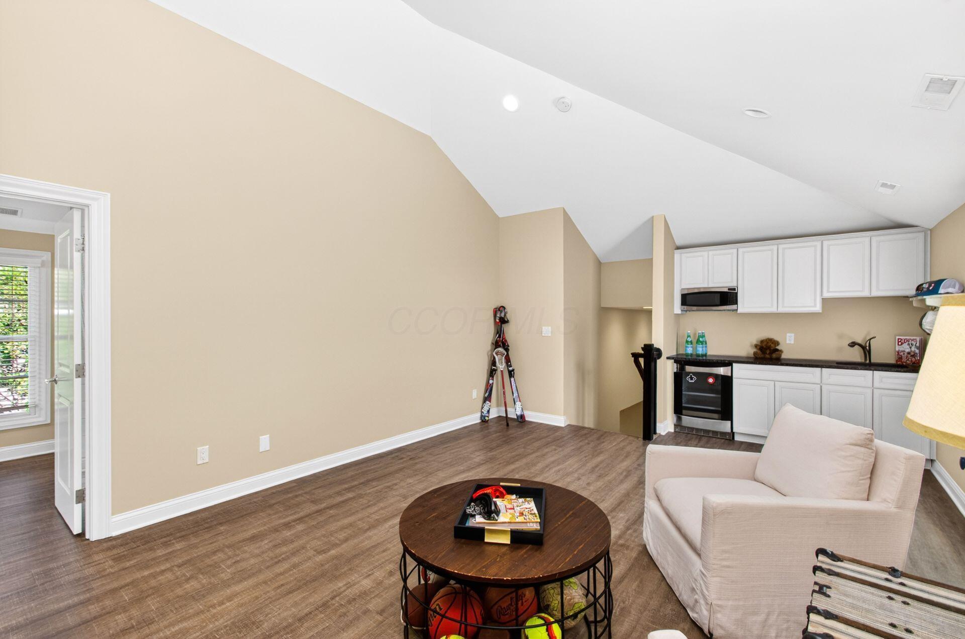 7747 Sutton Place Property Photo 37