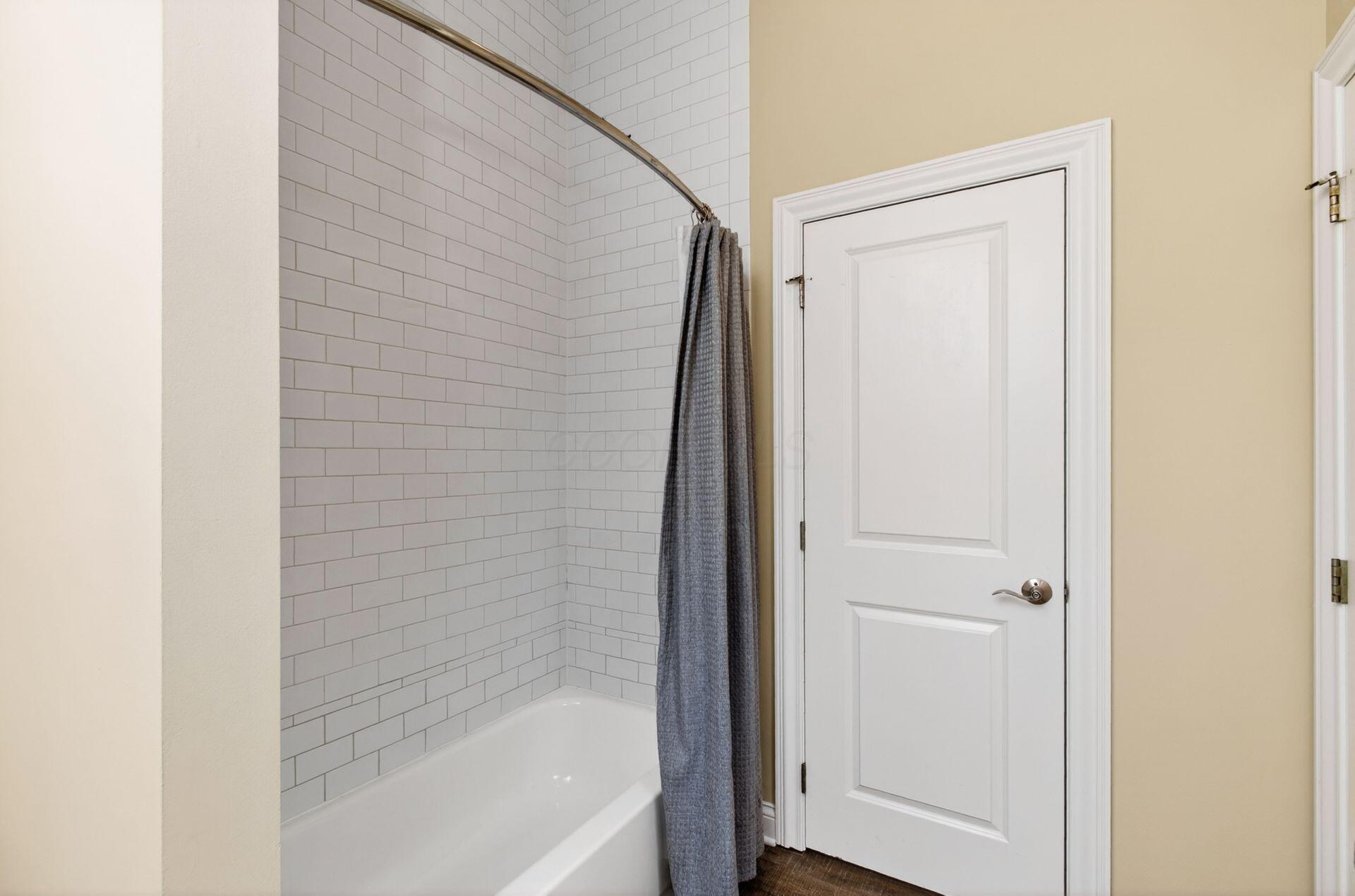 7747 Sutton Place Property Photo 40