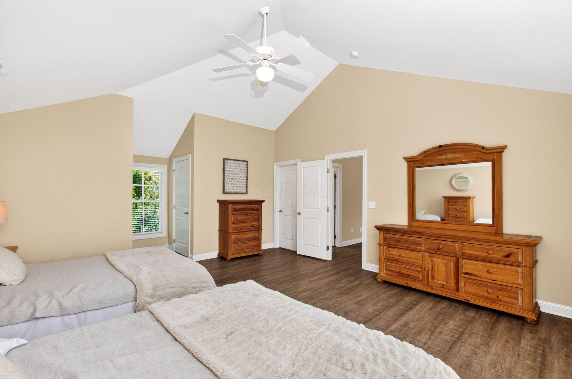 7747 Sutton Place Property Photo 42