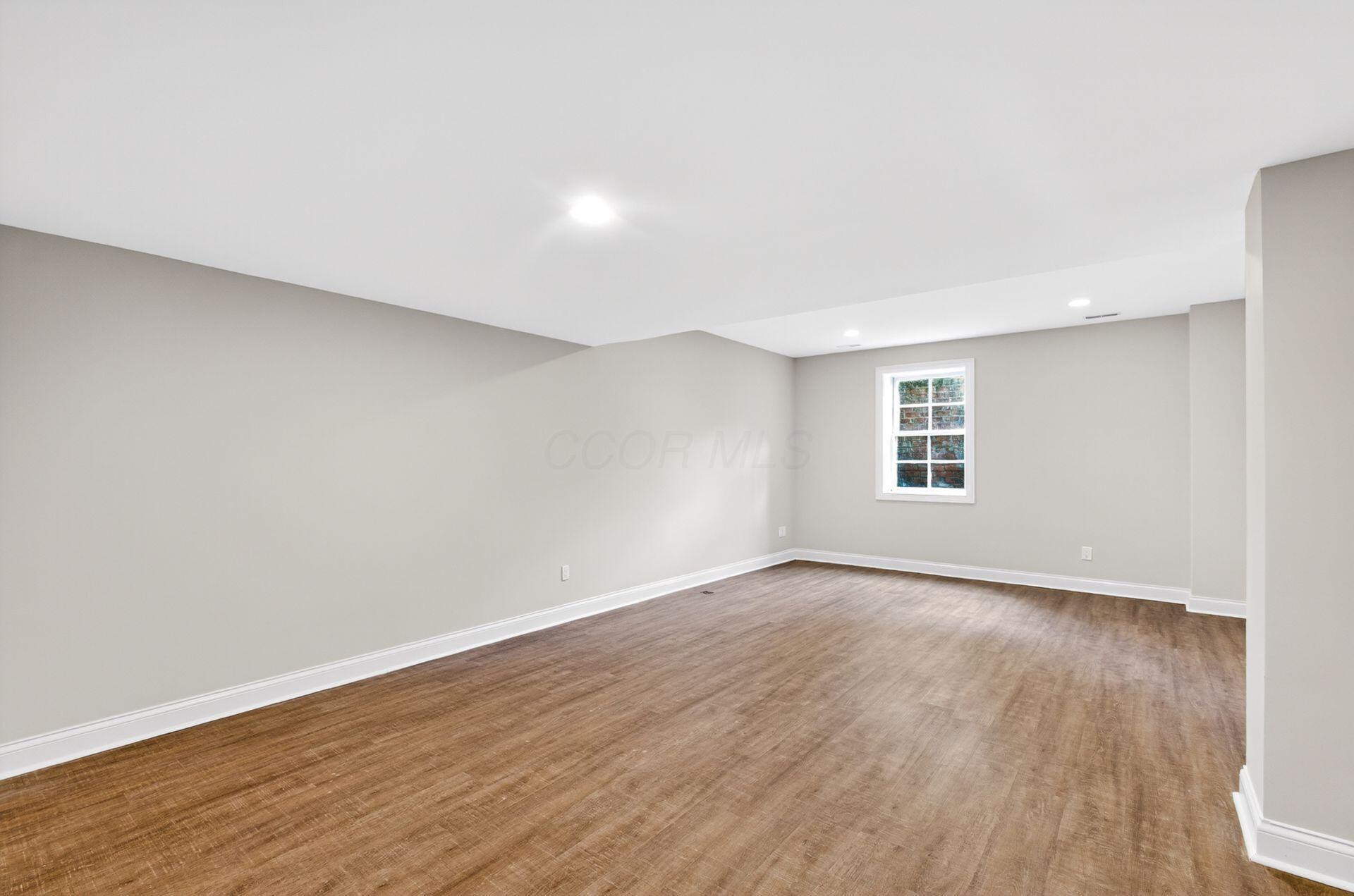 7747 Sutton Place Property Photo 66