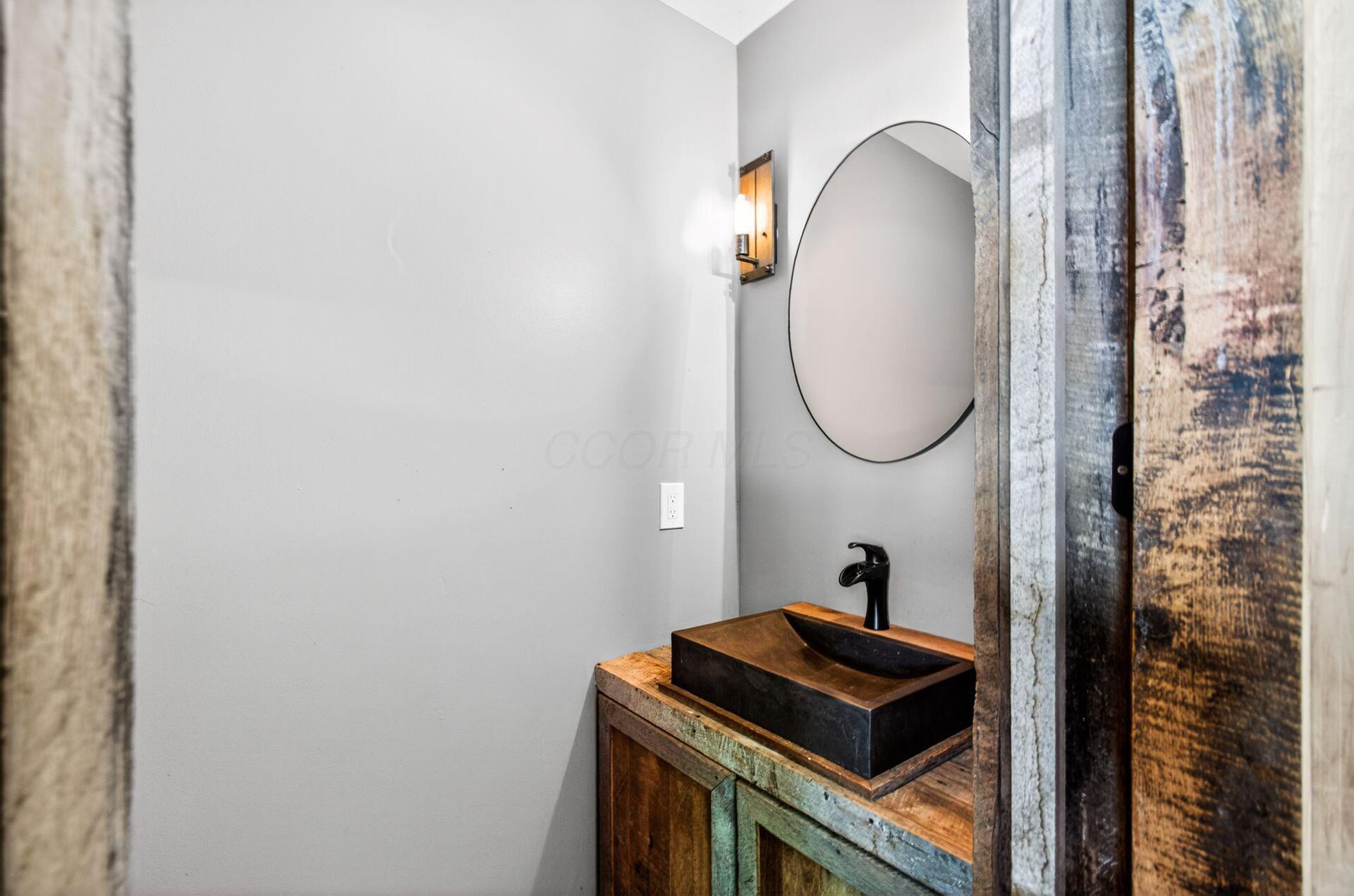 7747 Sutton Place Property Photo 73