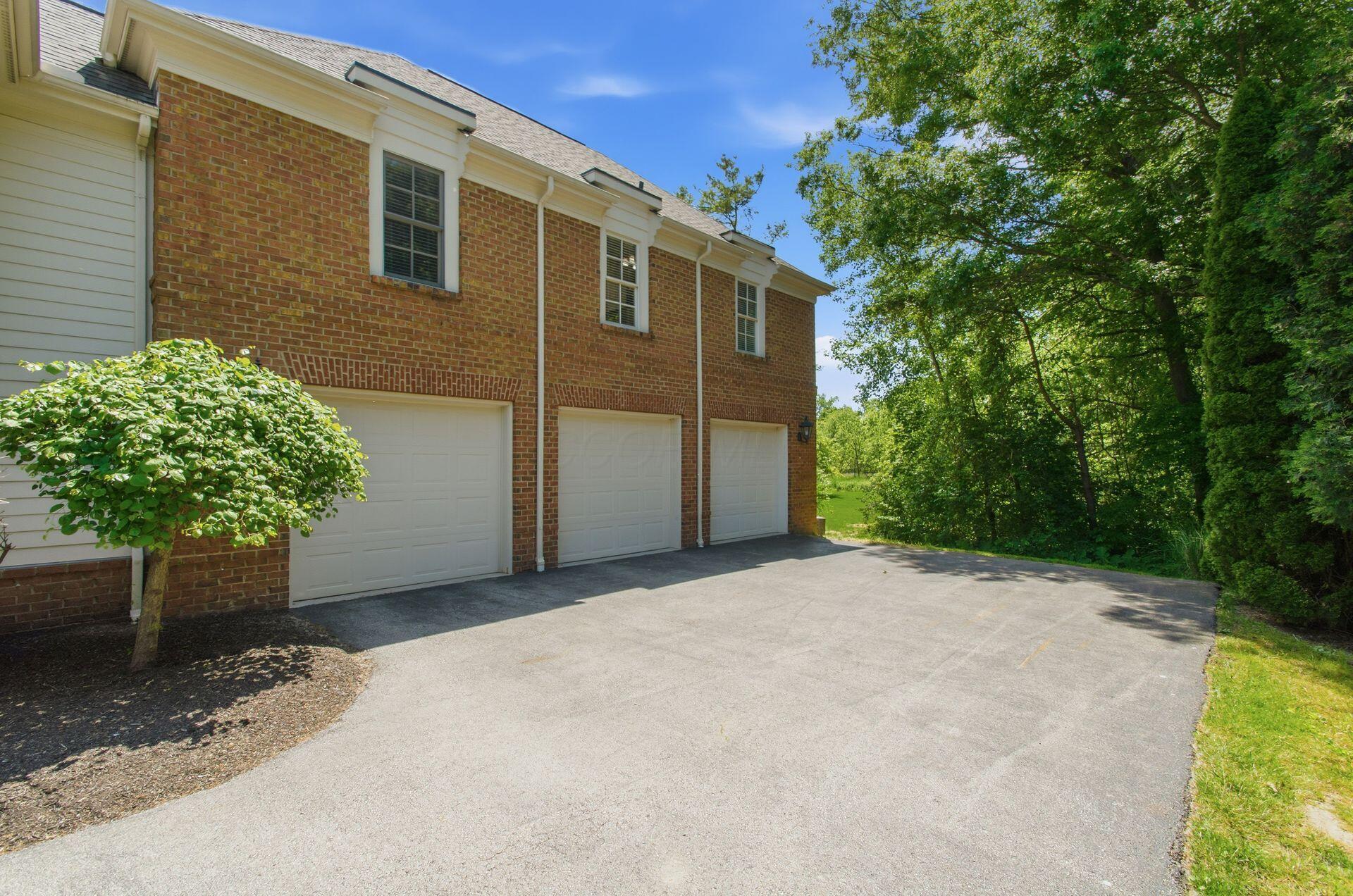 7747 Sutton Place Property Photo 119