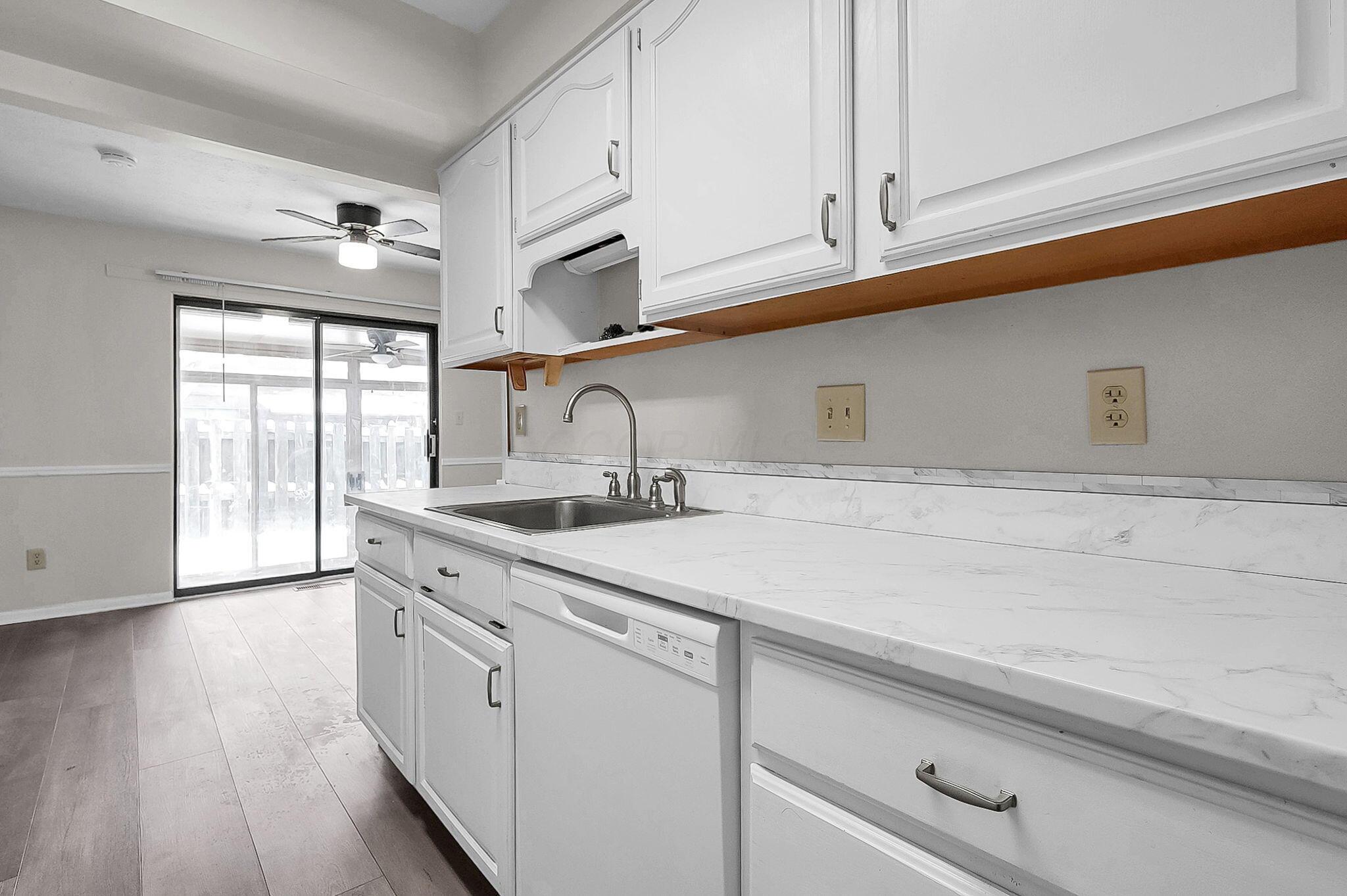 2278 Wadsworth Drive, D Property Photo 7