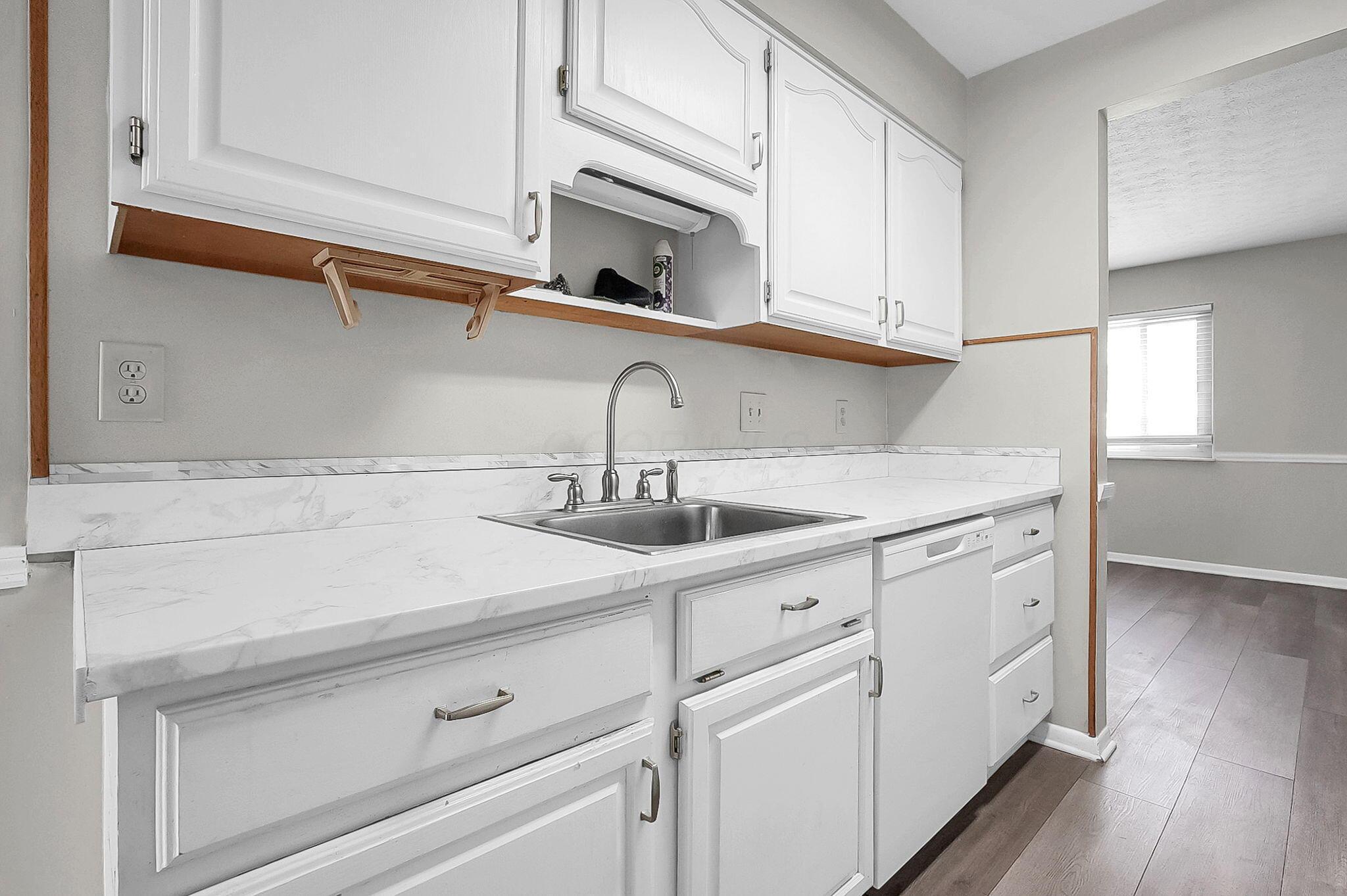 2278 Wadsworth Drive, D Property Photo 9