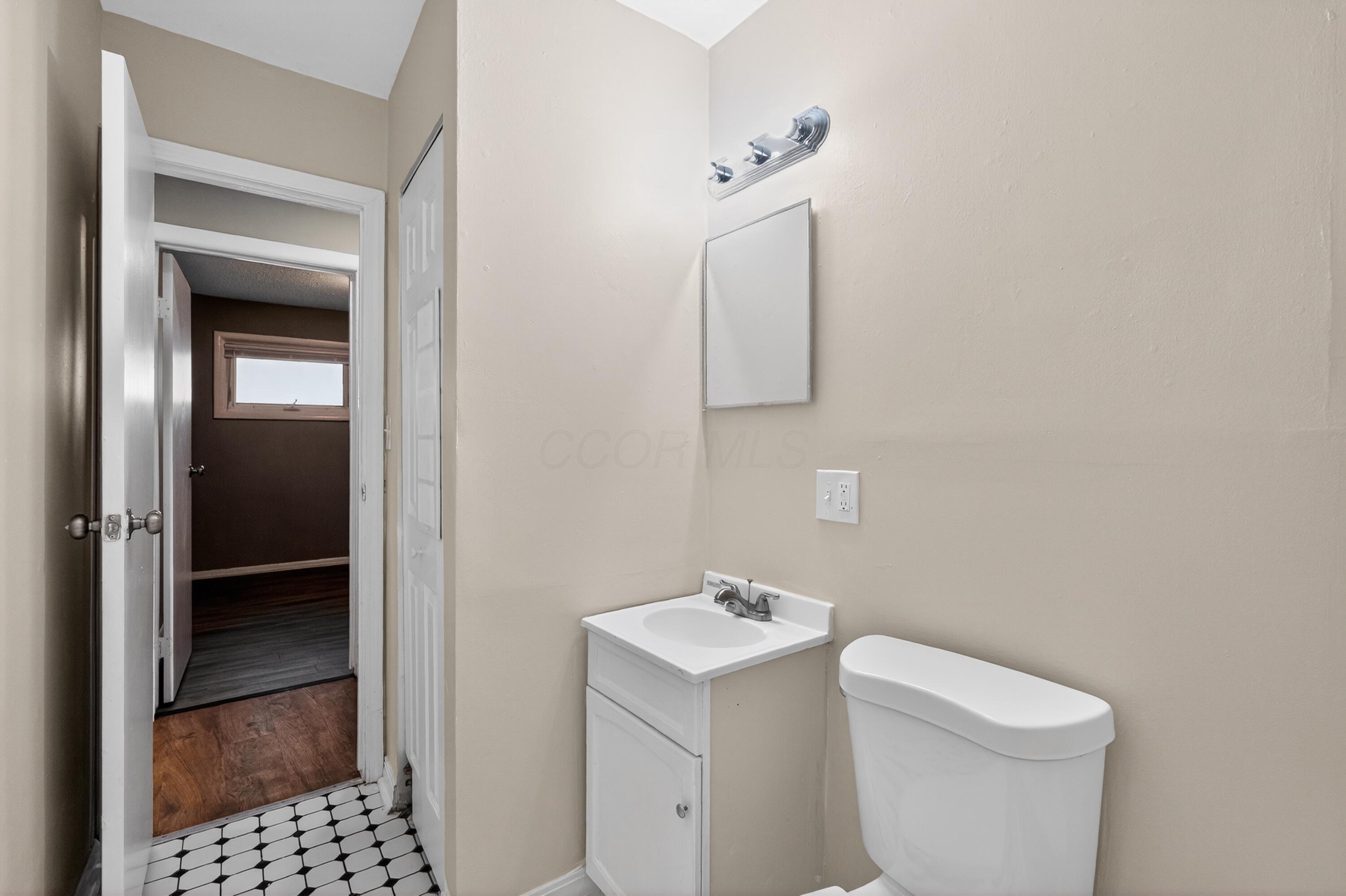 1572 Northridge Road Property Photo 31