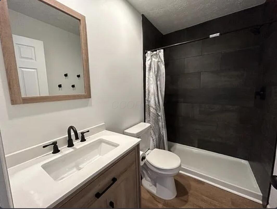 432 E 14th Avenue Property Photo 5