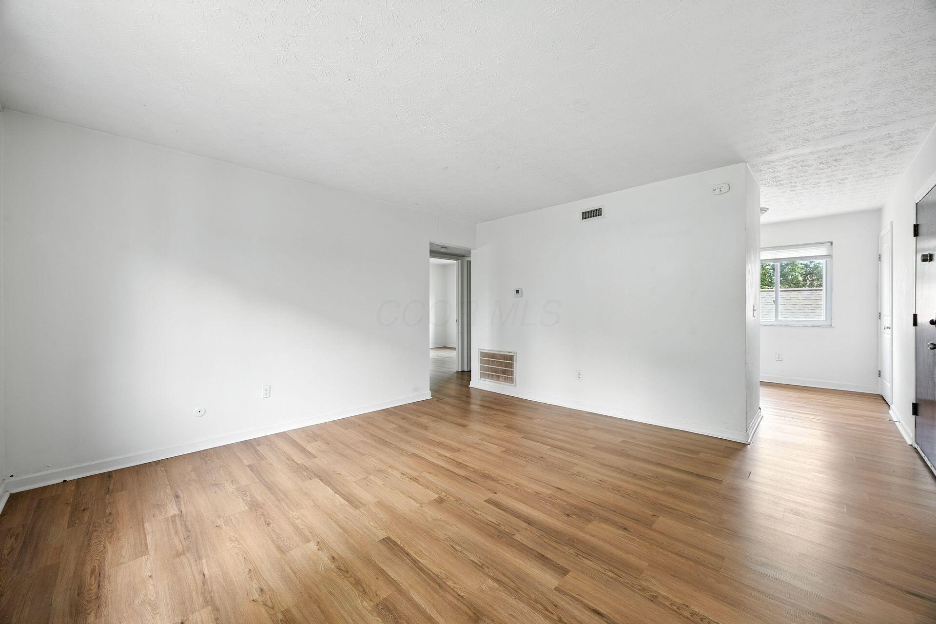 432 E 14th Avenue Property Photo 18