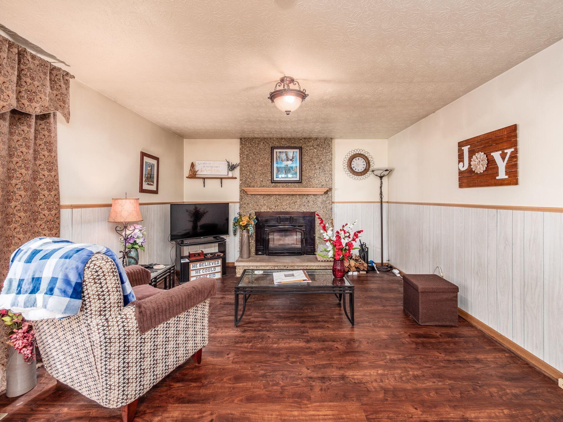 3267 Castleton Street Property Photo 16