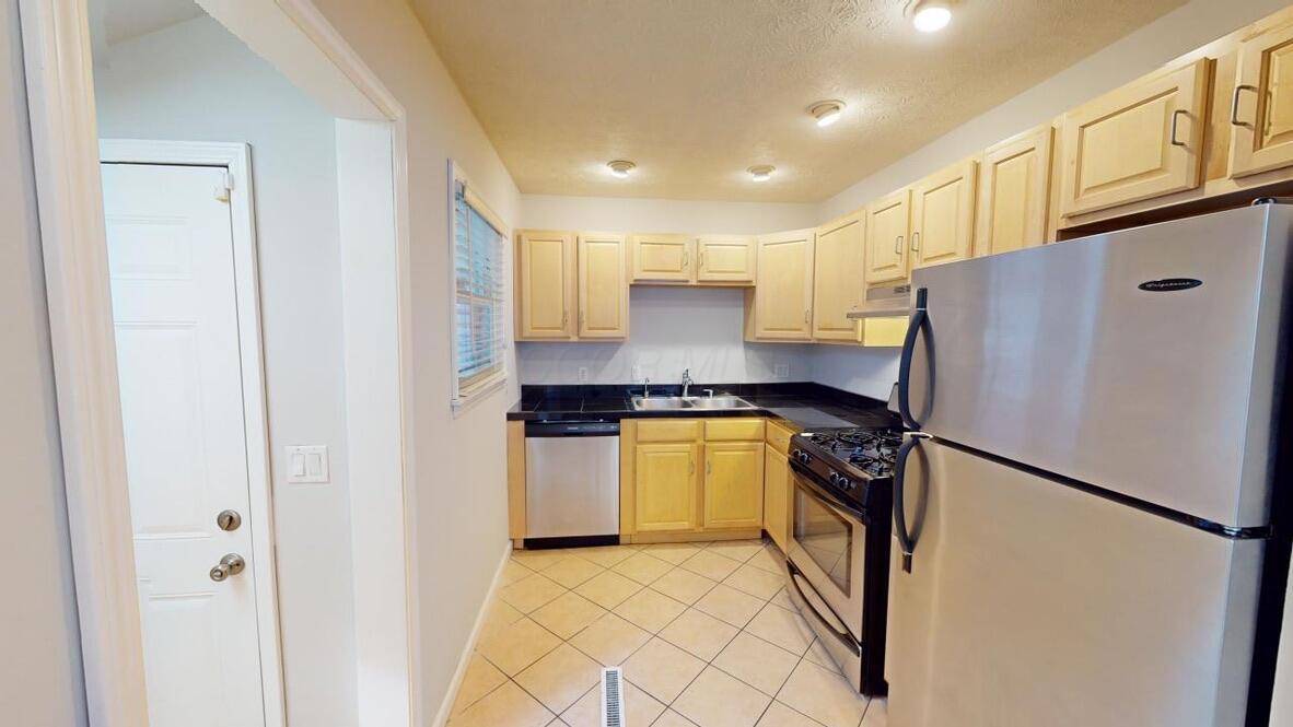 1009 Minerva Avenue Property Photo 7
